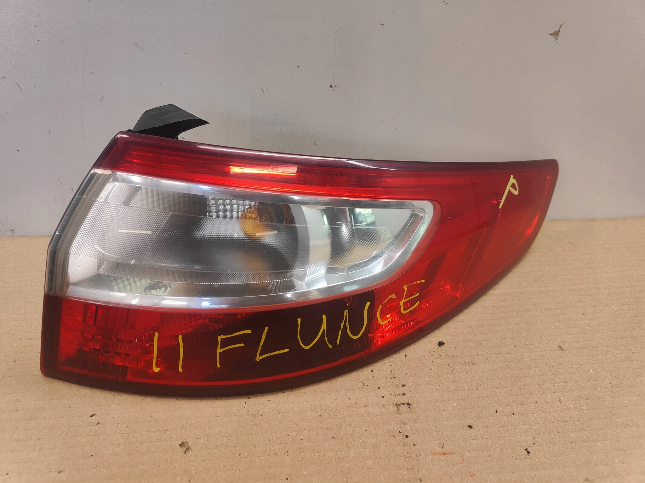 Renault fluence 09- 265502140R PRAVÉ ZADNÉ SVETLO