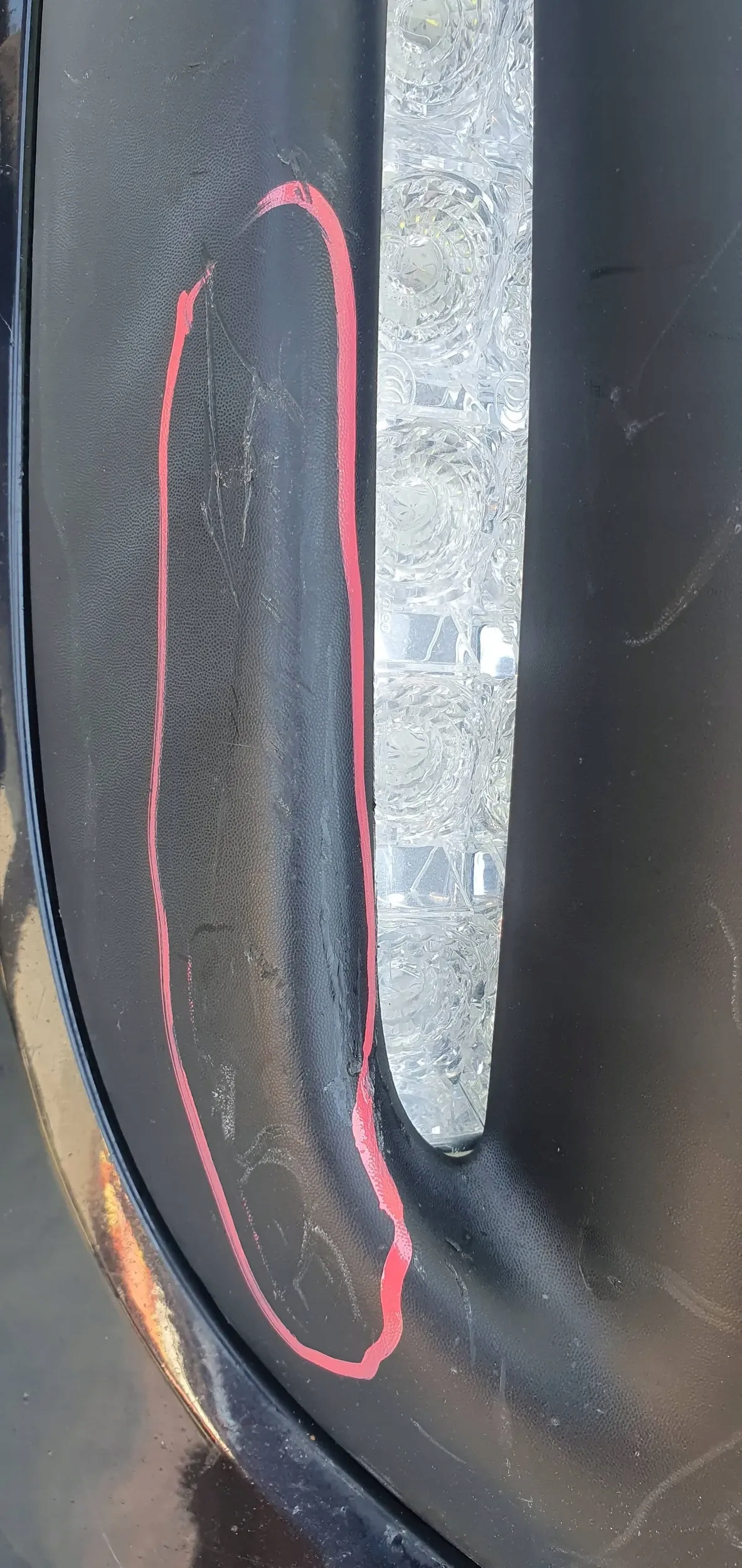 Citroen C1 LIFT 012-014 LED PREDNÝ NÁRAZNÍK