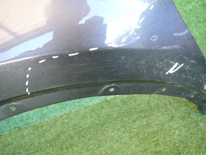 TOYOTA C-HR CHR 16- ĽAVÝ PREDNÝ BLATNÍK