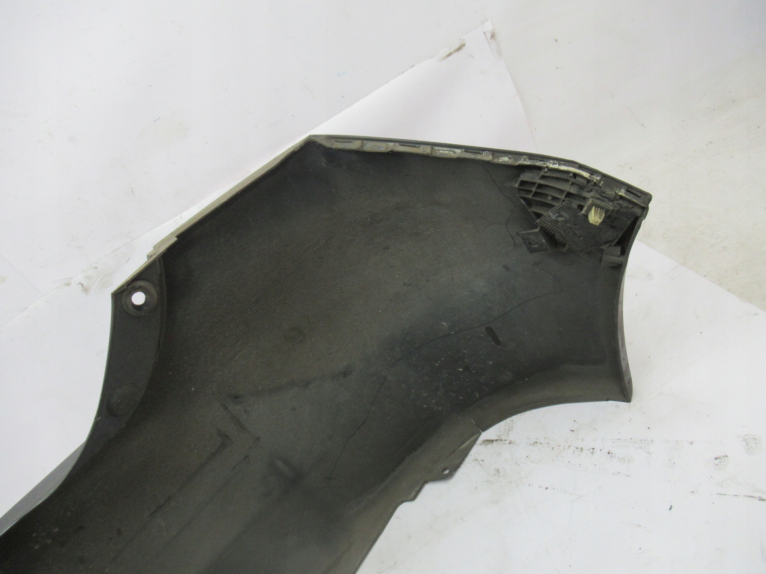 ZADNÝ NÁRAZNÍK HONDA FR-V