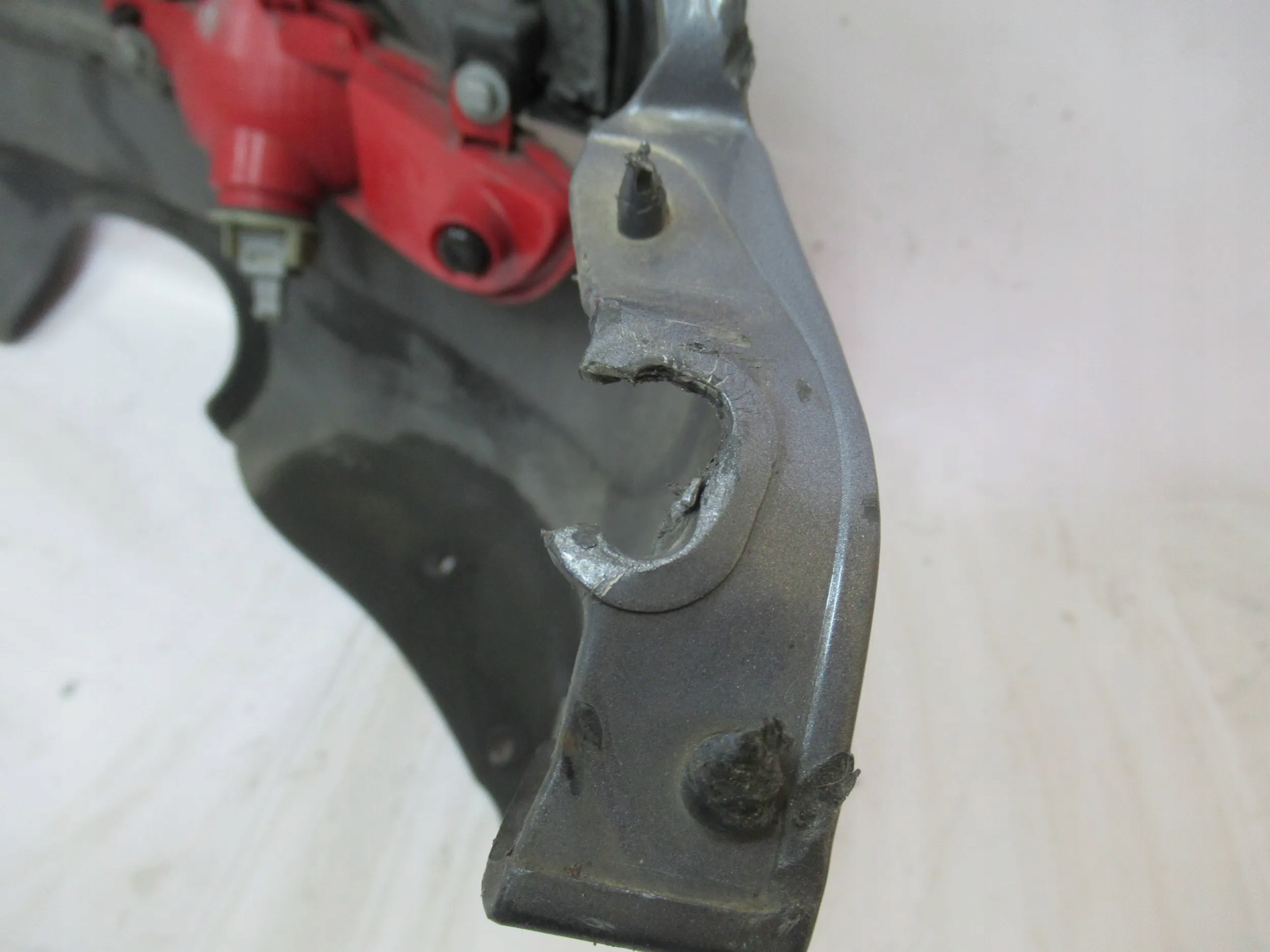 ZADNÝ NÁRAZNÍK Peugeot 206+ PLUS