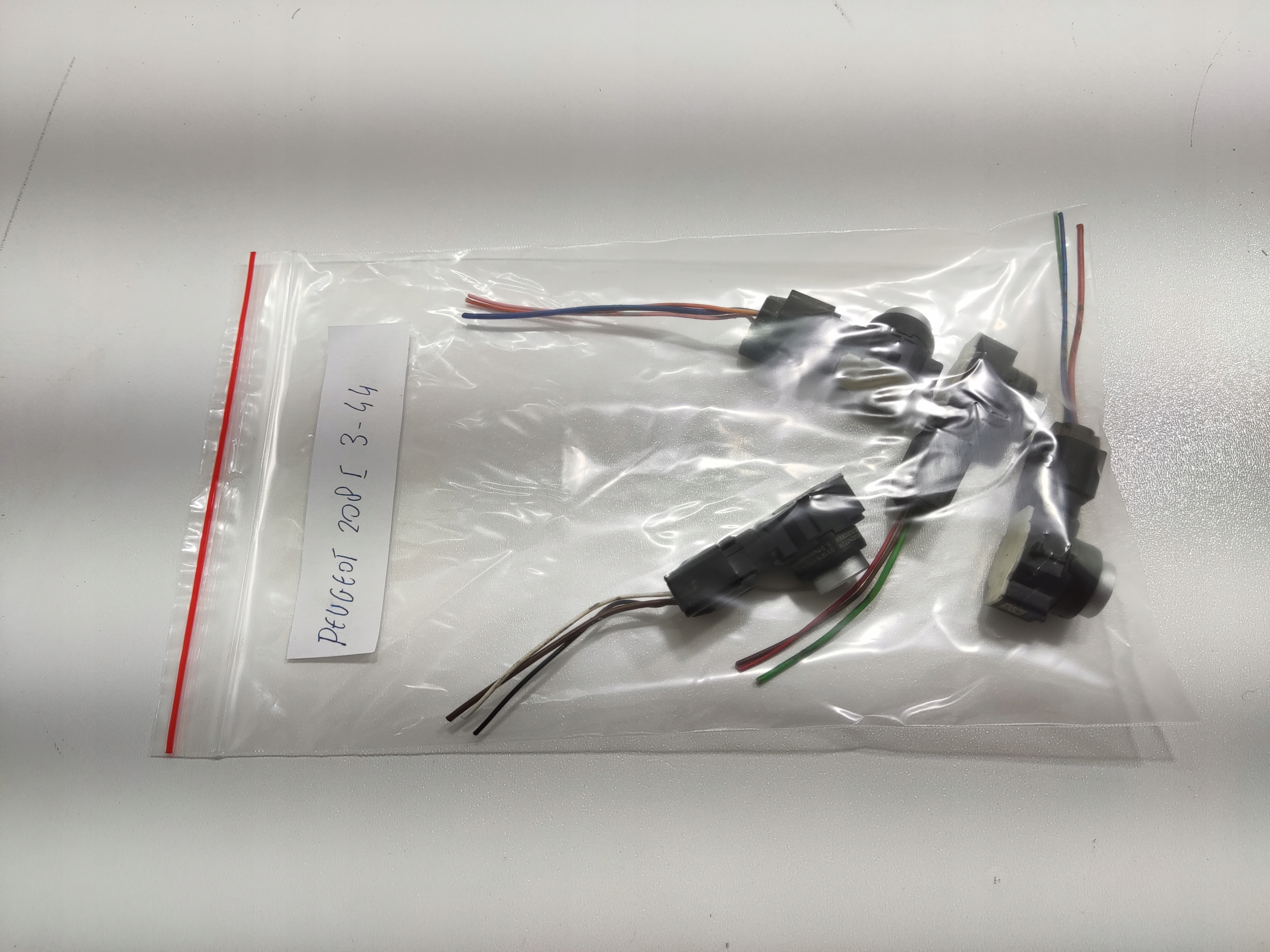 PARKOVACI SENZOR PDC ZADNA PEUGEOT 208 I 9675202477ZR 0263013668
