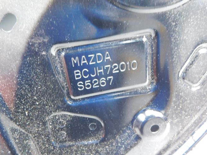 MAZDA 3 SEDAN 19- PRAVE ZADNE DVERE
