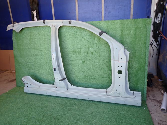 MERCEDES W253 253 GLC PRAVY PRAH PRAVÉ STLPIK A2536371800