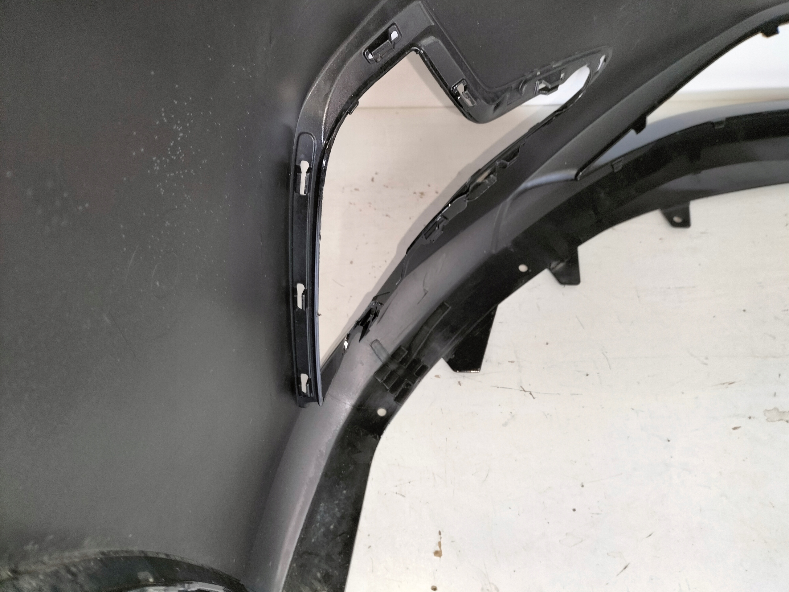 PREDNÝ NÁRAZNÍK OPEL INSIGNIA B LIFT 20-