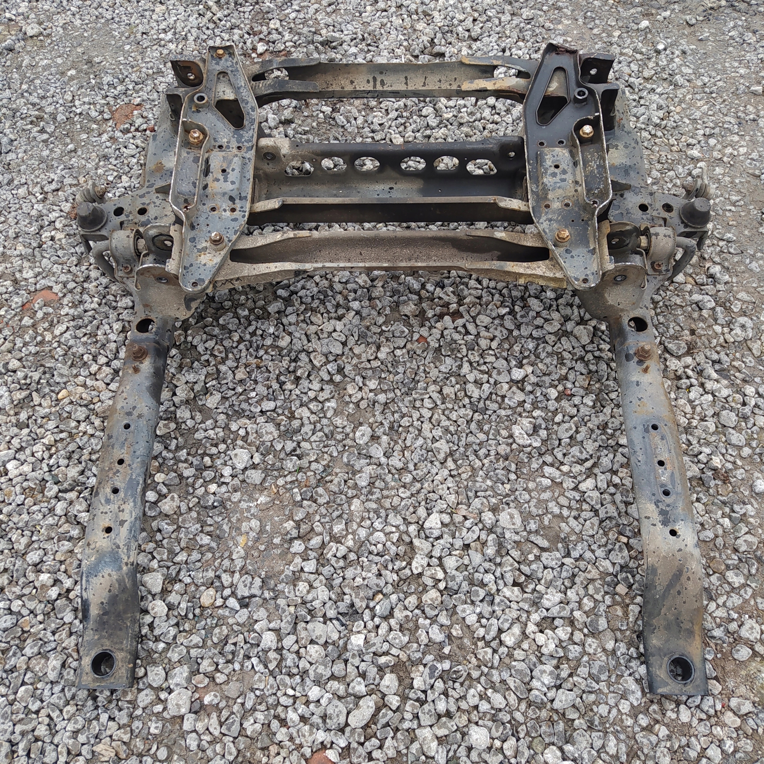 MERCEDES SPRINTER W 906 A9063302201 PREDNA NAPRAVA