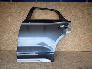 AUDI Q5 II SPORTBACK 16- LAVE ZADNE DVERE AUDI Q5 II SPORTBACK 16- LAVE ZADNE DVERE