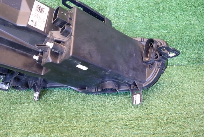 SEAT TARRACO FULL LED LAVE PREDNE SVETLO 5FJ941007E