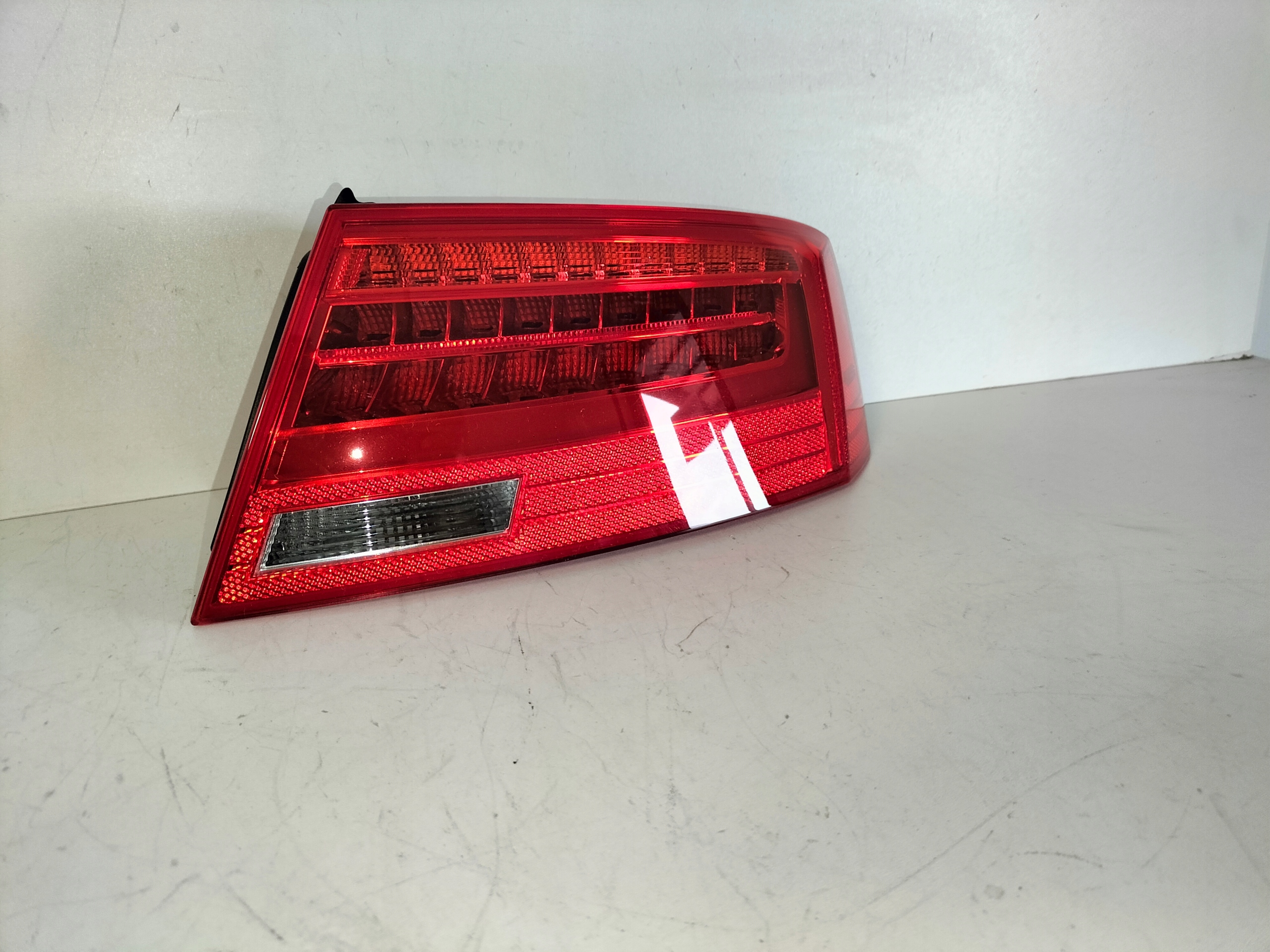 PRAVE ZADNE SVETLO AUDI A5 8T LIFT 11-16 SPORTBACK LED