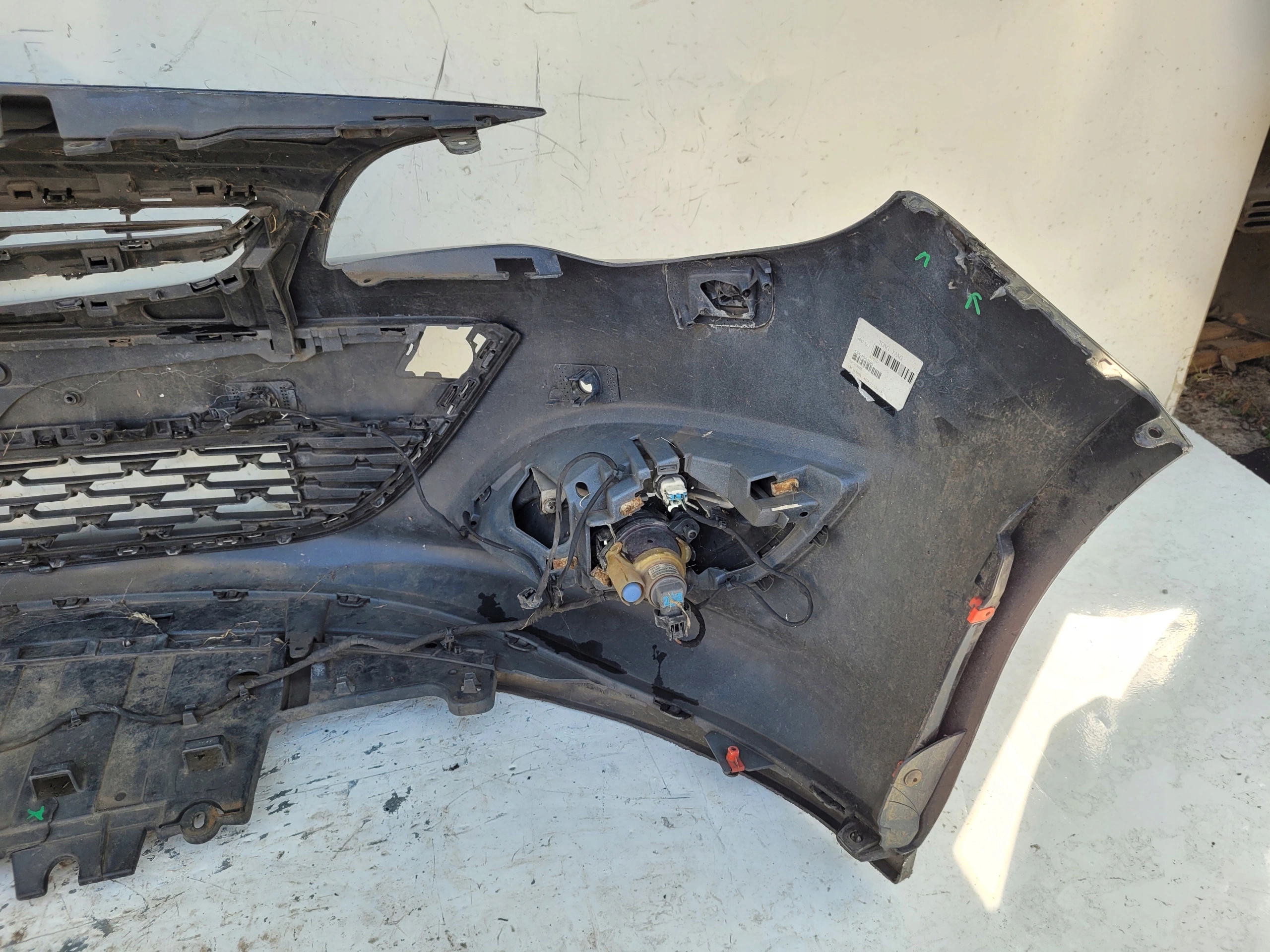 OPEL ASTRA J LIFT XENON PDC PREDNÝ NÁRAZNÍK