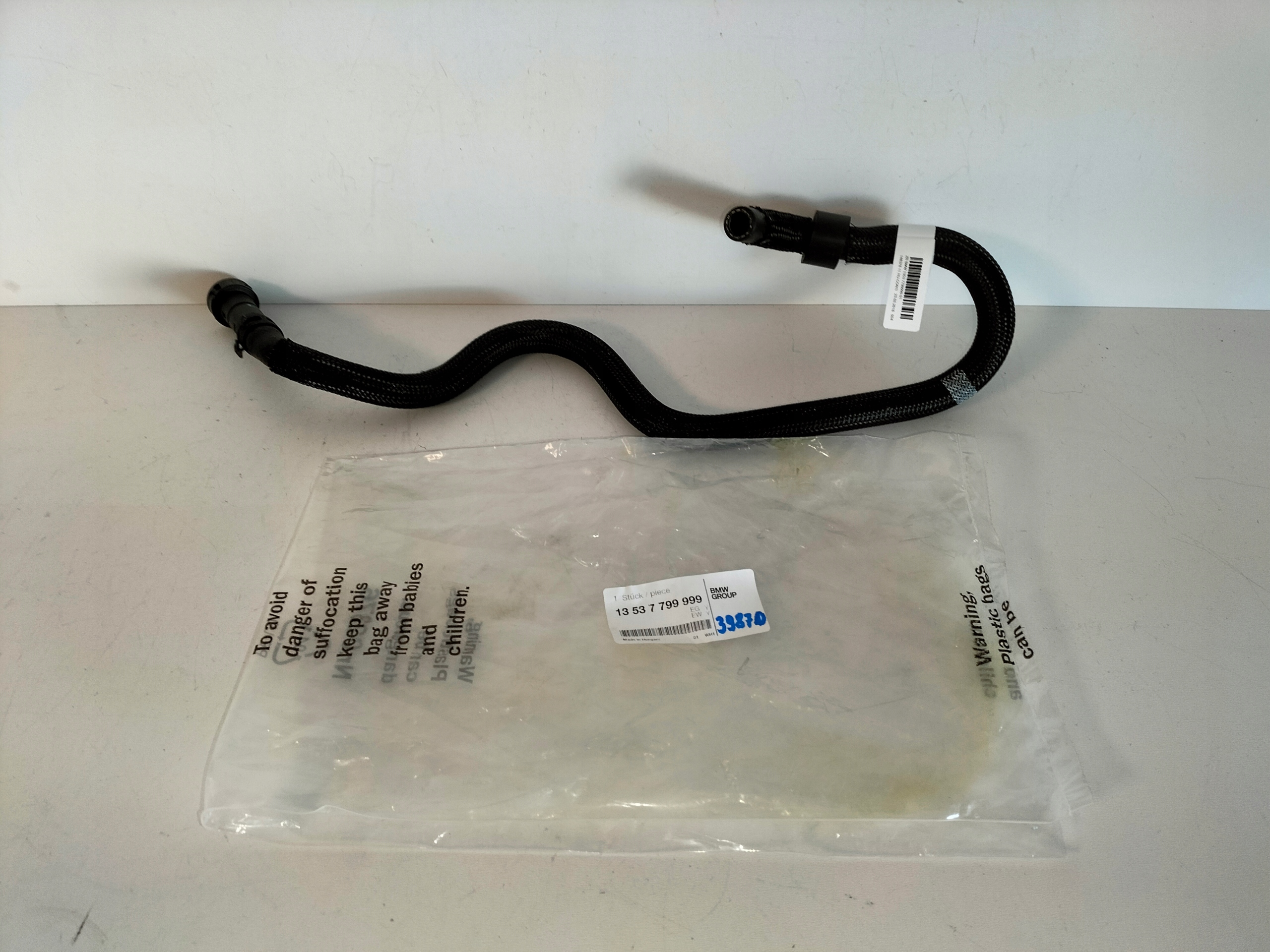 HADICA VRATNÁ  PALIVOVÁ TRUBKA BMW 5 F07 F10 F11 10- BMW 7 F01 F02 08-