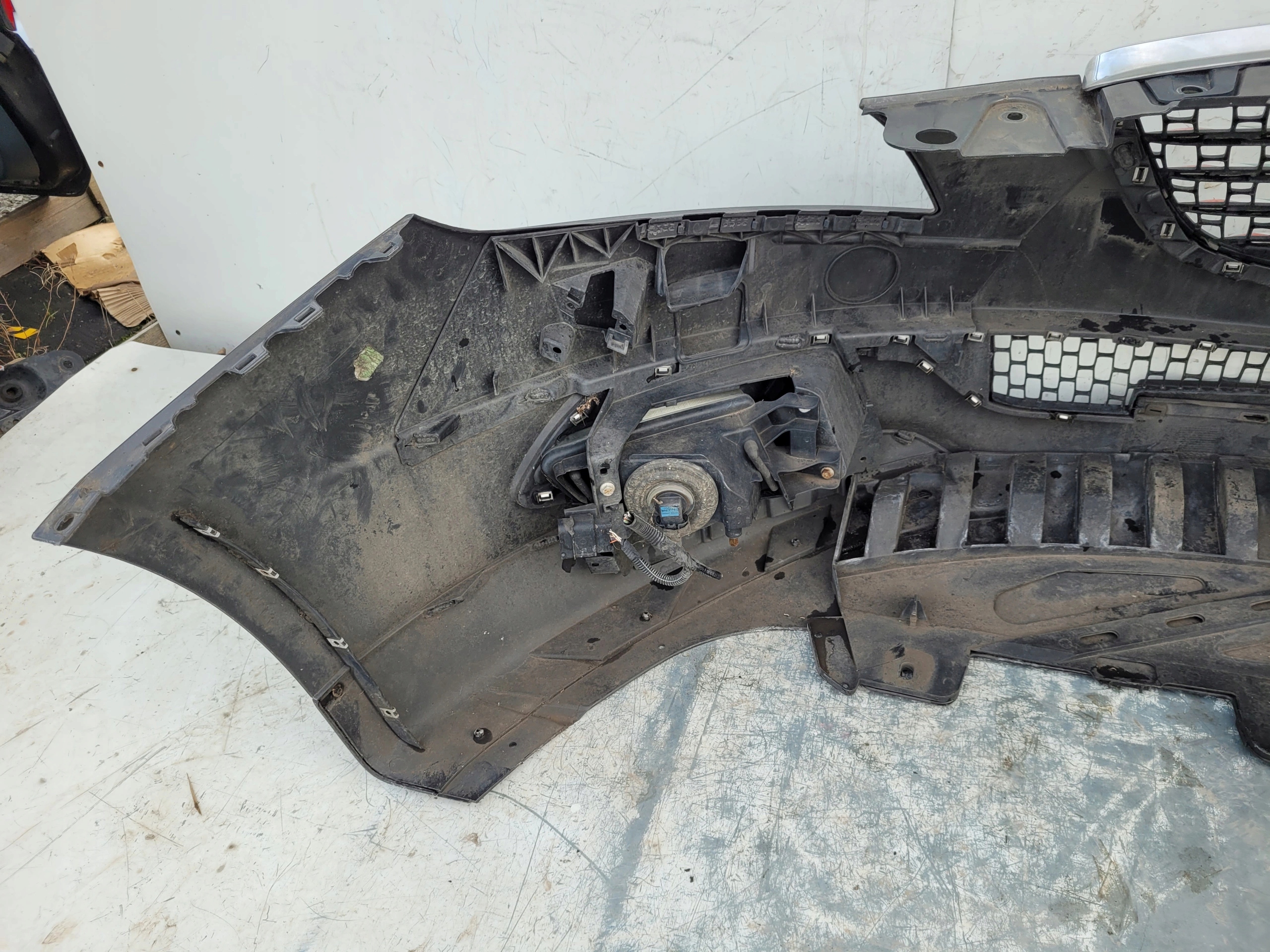 LANCIA CHRYSLER DELTA III 3 08-013 PREDNÝ NÁRAZNÍK