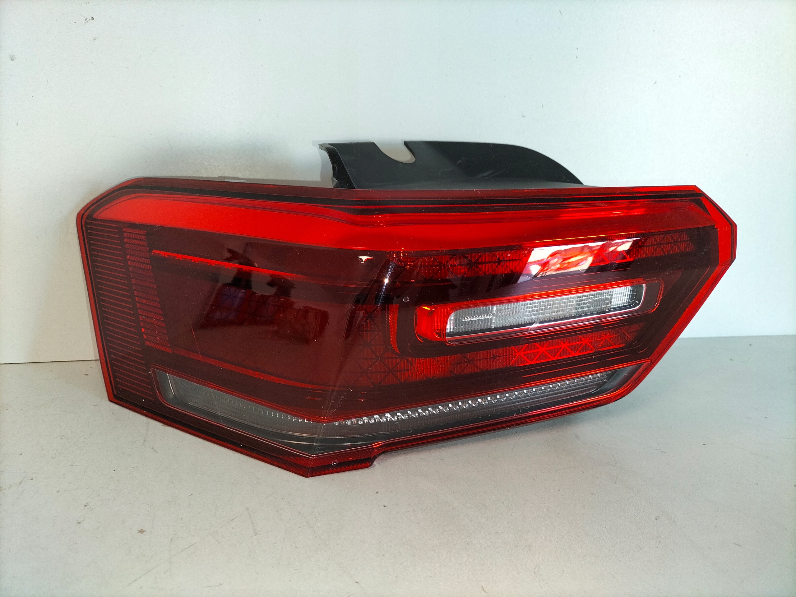 LAVE ZADNE SVETLO VW ID3 ID.3 19-23 LED