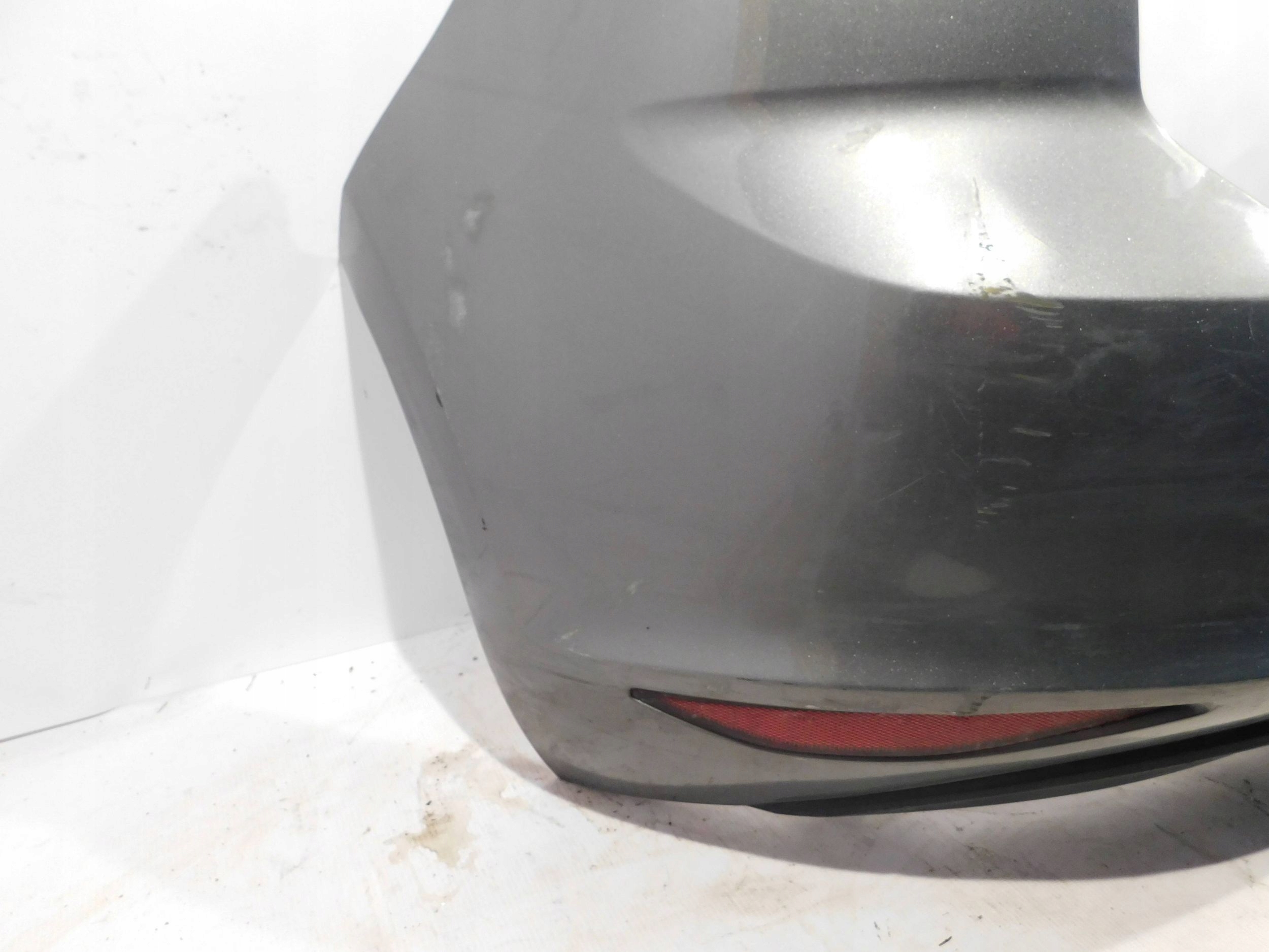 ZADNÝ NÁRAZNÍK VW GOLF VII 7 HB