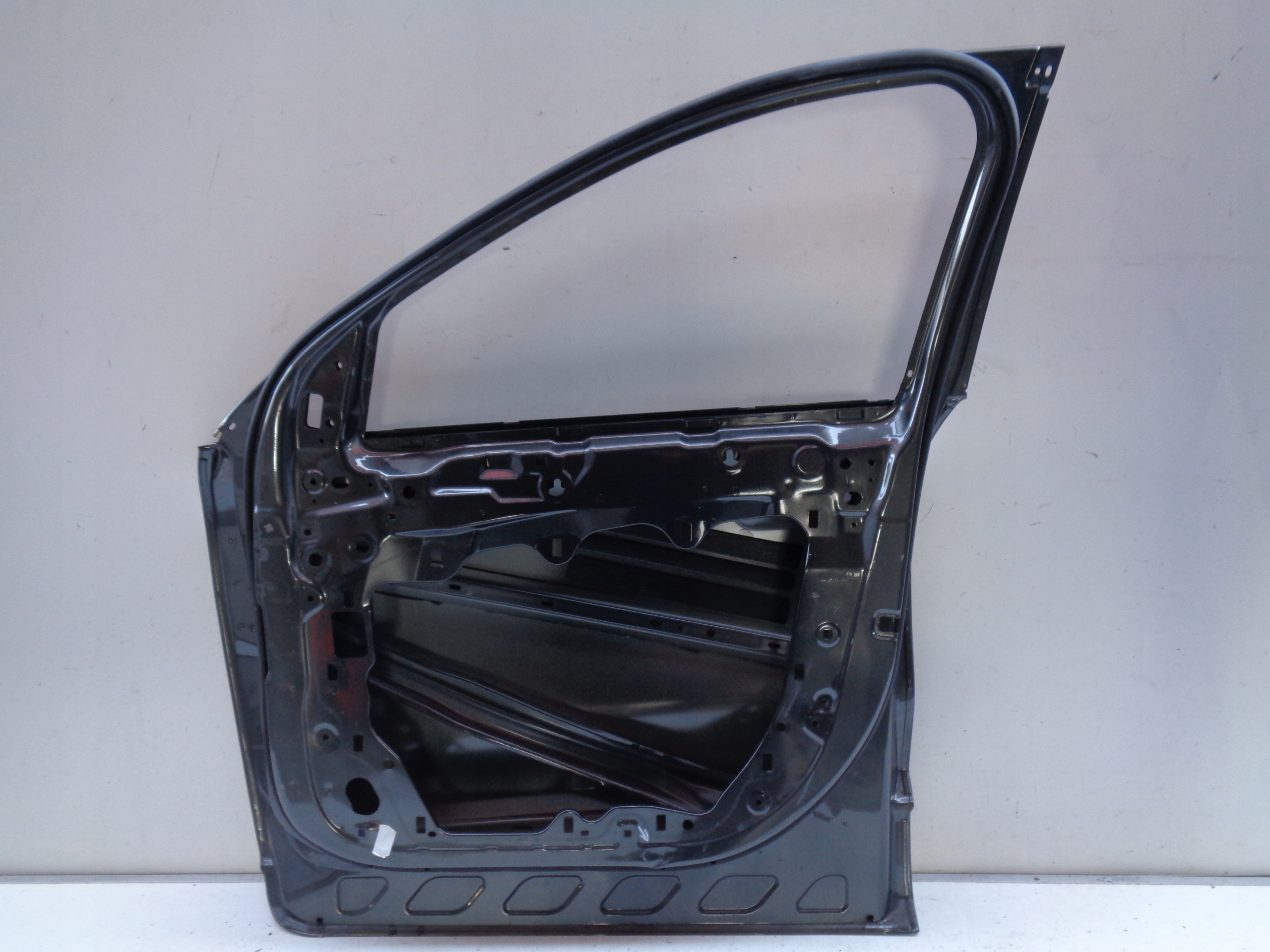 PRAVE PREDNE DVERE FORD KUGA MK3 19- NR 39655