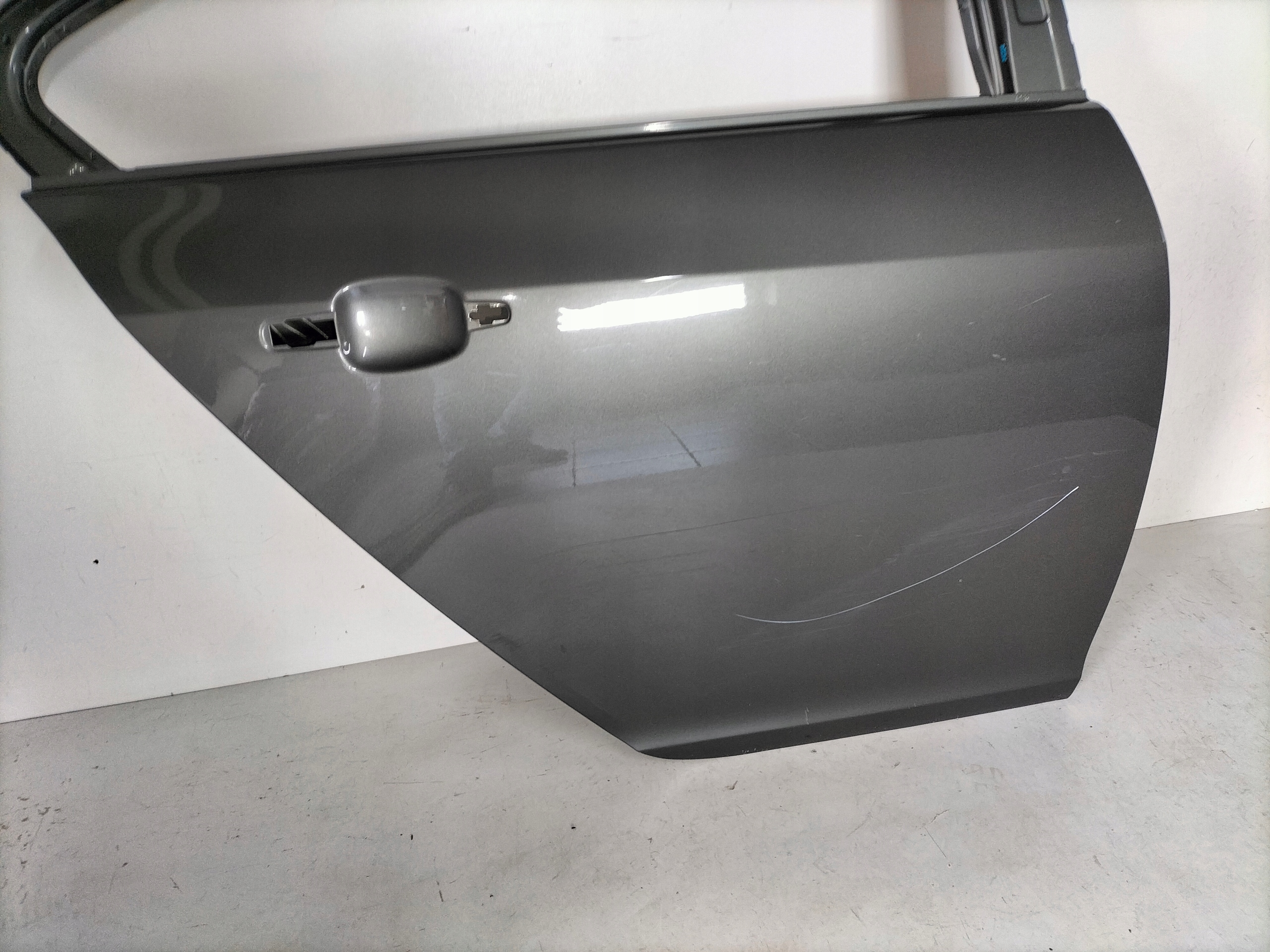 PRAVE ZADNE DVERE OPEL INSIGNIA A 08- HB/SDN