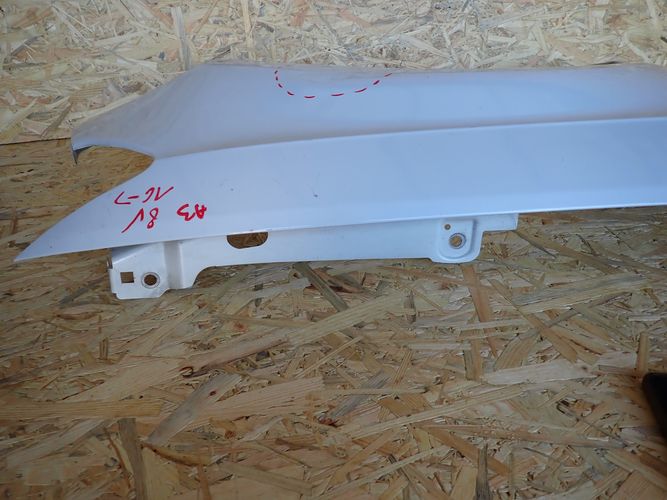 AUDI A3 8V LIFT 16- PRAVY PREDNY BLATNIK
