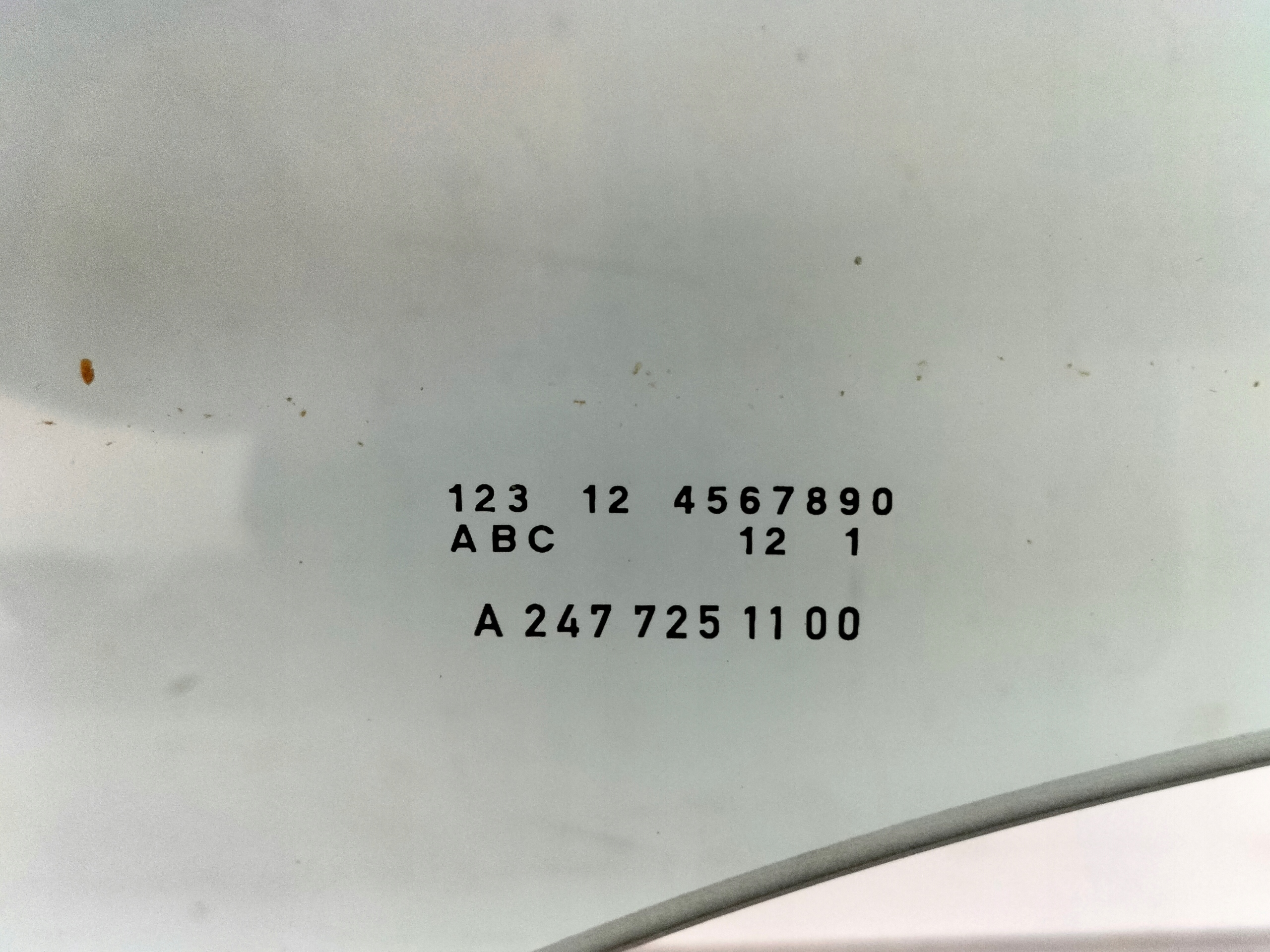SKLO LAVYCH PREDNYCH DVERI MERCEDES B KLASA W247 19-