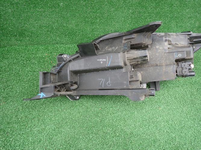 MITSUBISHI L200 FULL LED 19- PRAVE PREDNE SVETLO