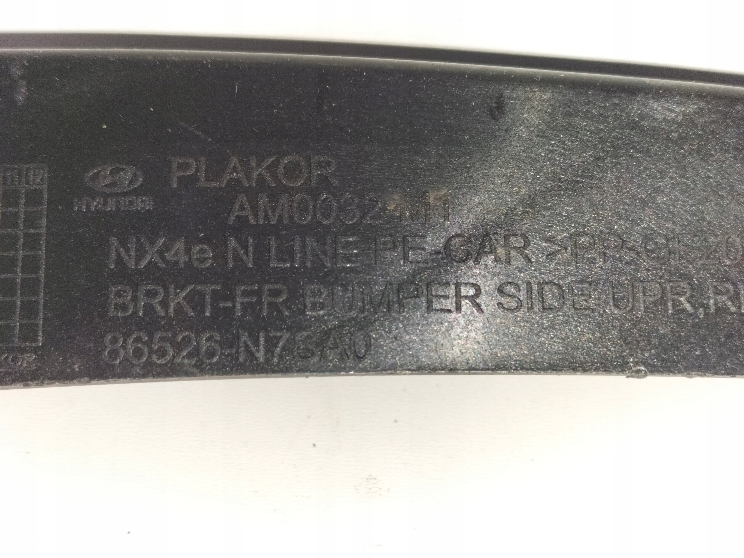 PRAVÝ DRŽIAK PREDNÉHO NÁRAZNÍKA HYUNDAI TUCSON 4 IV LIFT 24- N-LINE