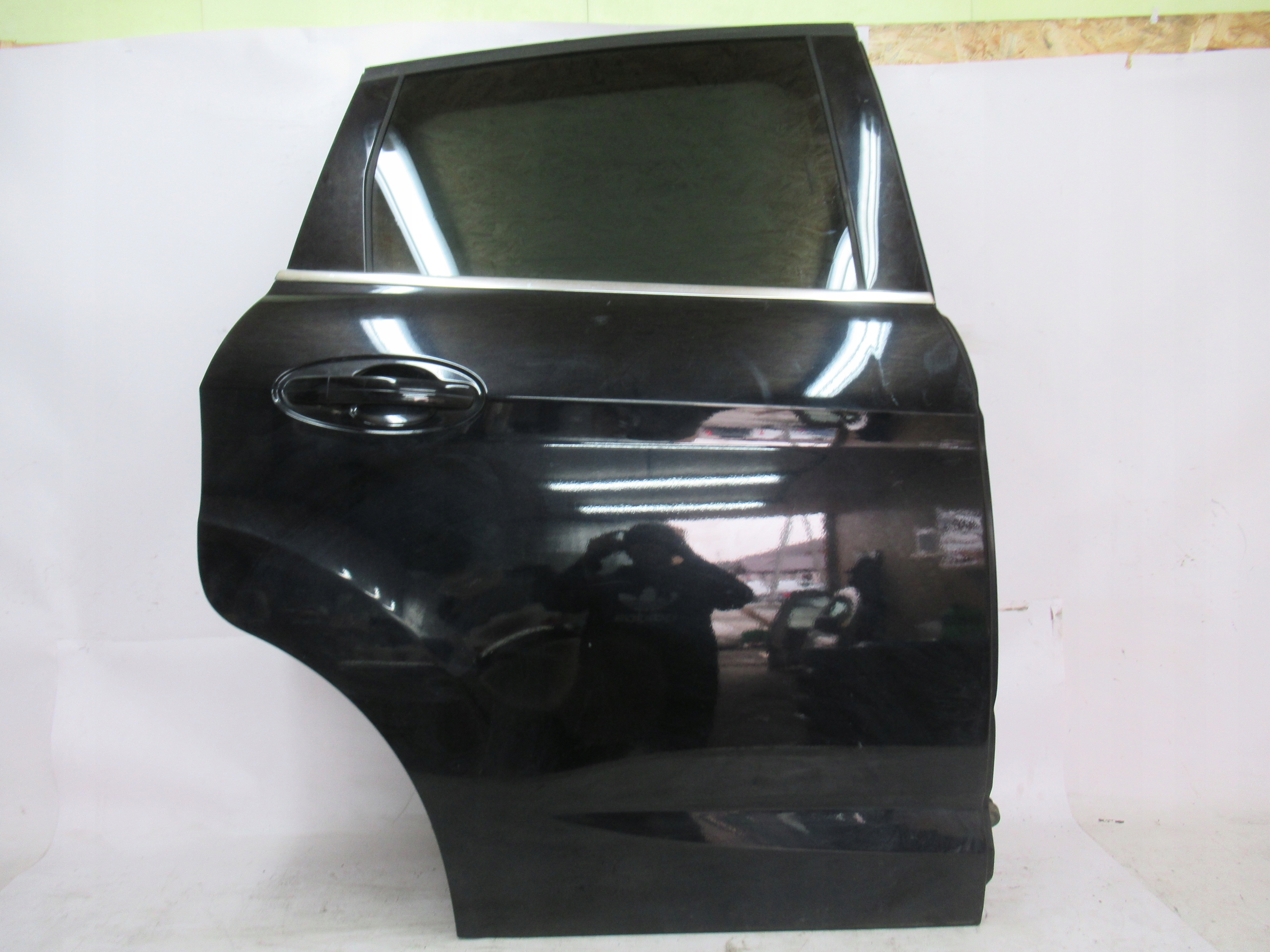 PRAVÉ ZADNÉ DVERE FORD C-MAX II 10-