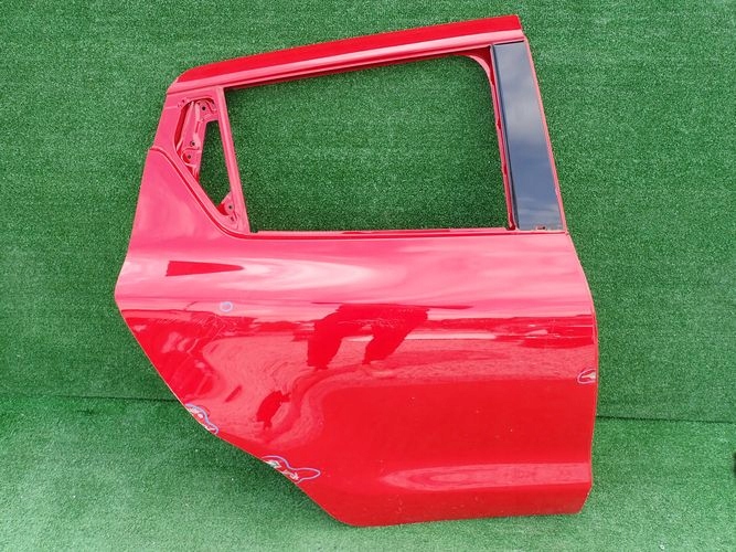 SUZUKI SWIFT MK8 VIII 17- PRAVE ZADNE DVERE