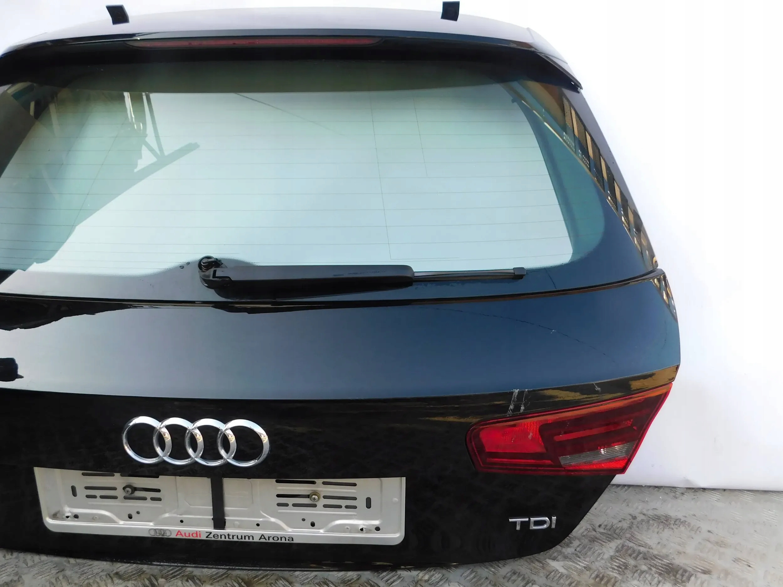 ZADNÁ KAPOTA AUDI A3 8V 3D
