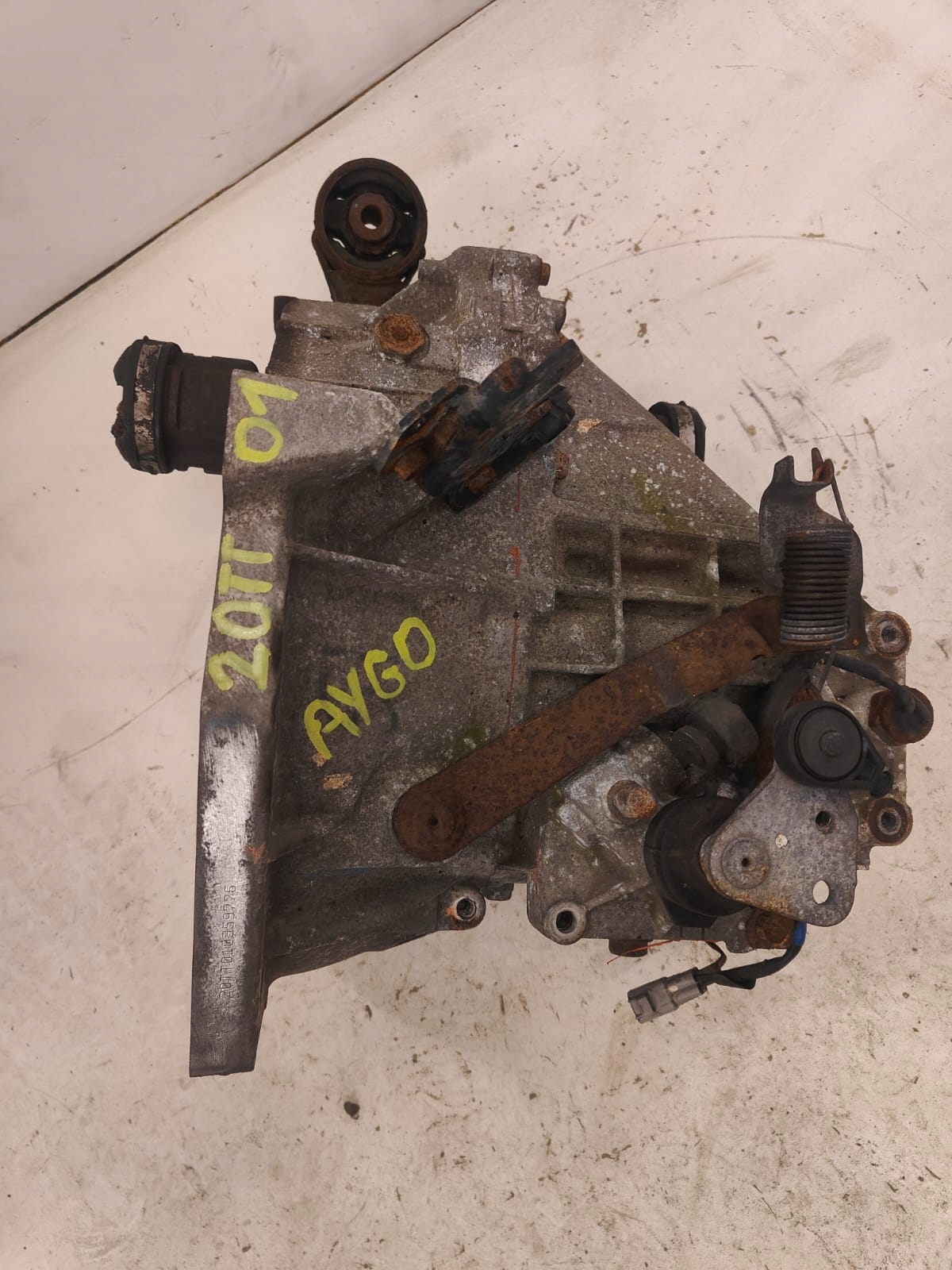 Toyota aygo 107 citroen 1.0 BENZIN 20TT01 PREVODOVKA MANUALNA