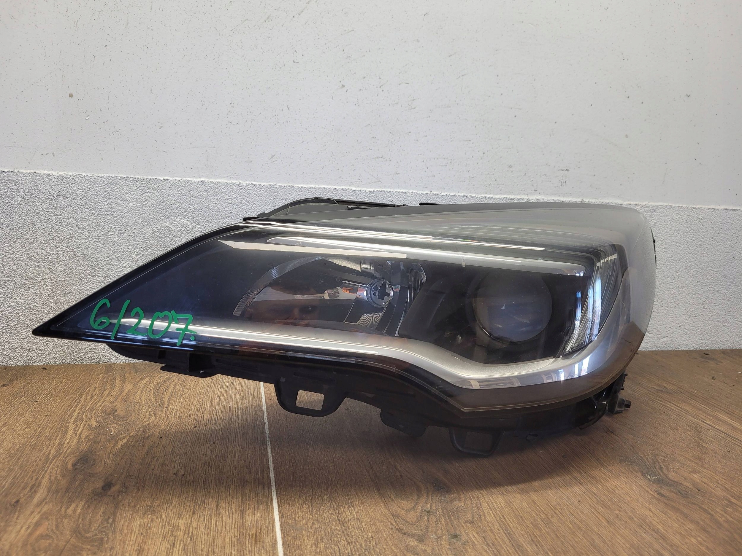Opel Astra K 39158005 ĽAVÉ PREDNÉ SVETLO