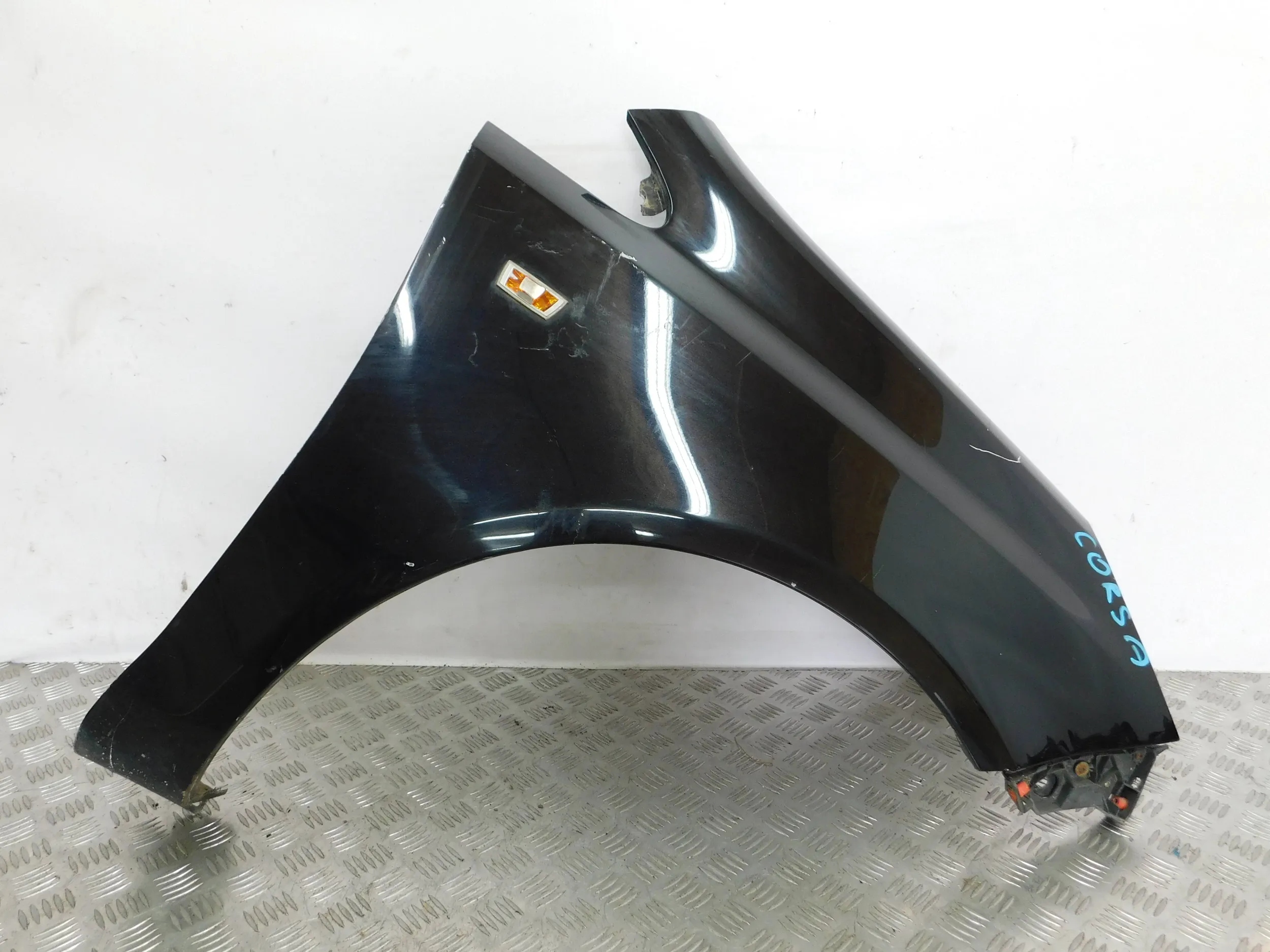 BLATNIK PREDNÝ PRAVY OPEL CORSA D