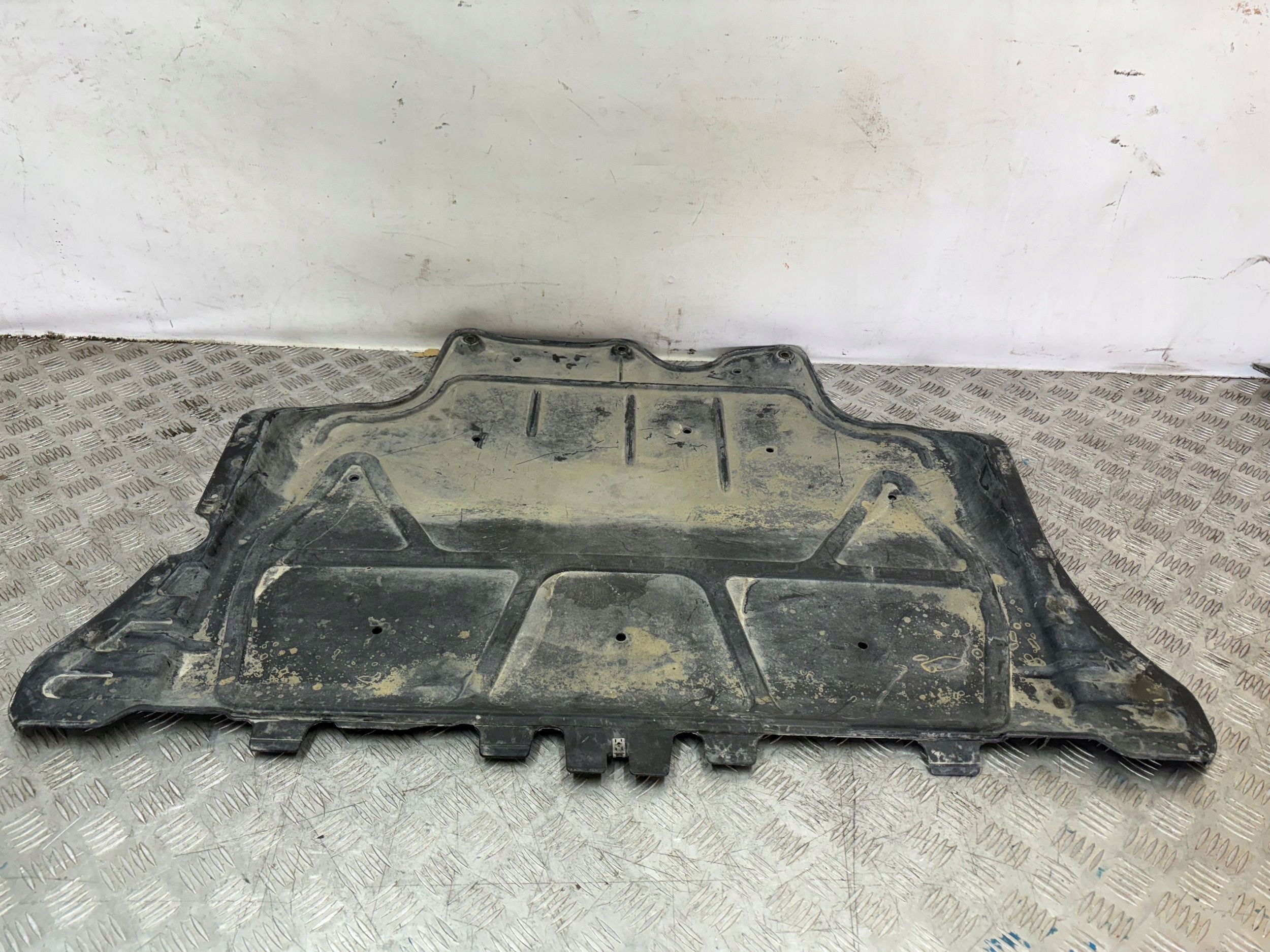 KRYT SPODNA MOTORA VW GOLF VII 5Q0825236