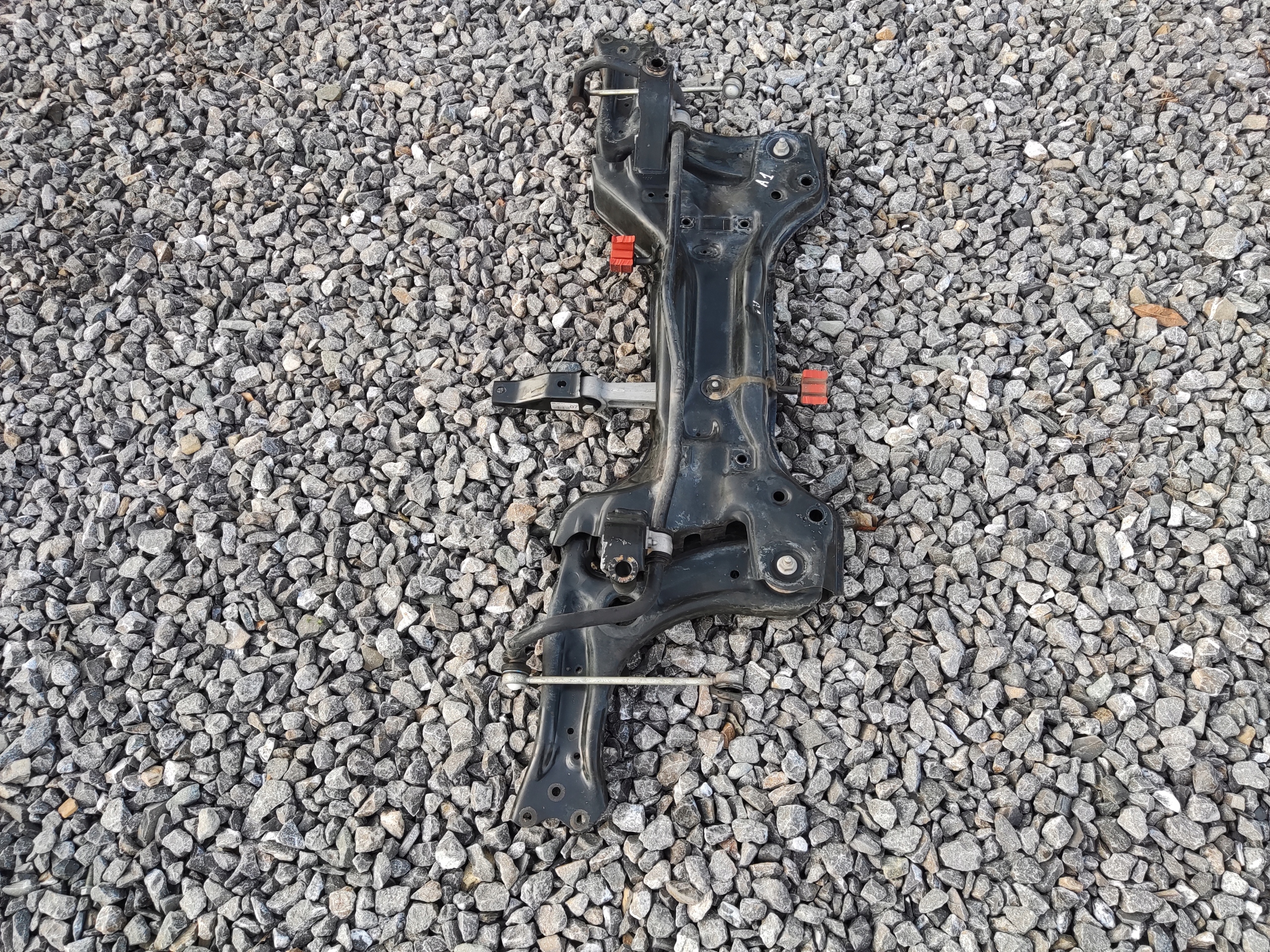 PREDNÁ NÁPRAVA RAMENÁ AUDI A1 8X 6R0199315 2010-2014