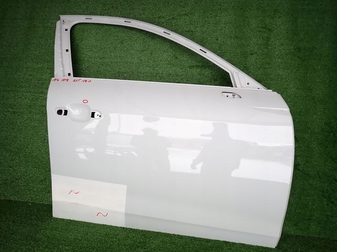 AUDI A4 B9 8W0 LIFT 19- PRAVE PREDNE DVERE