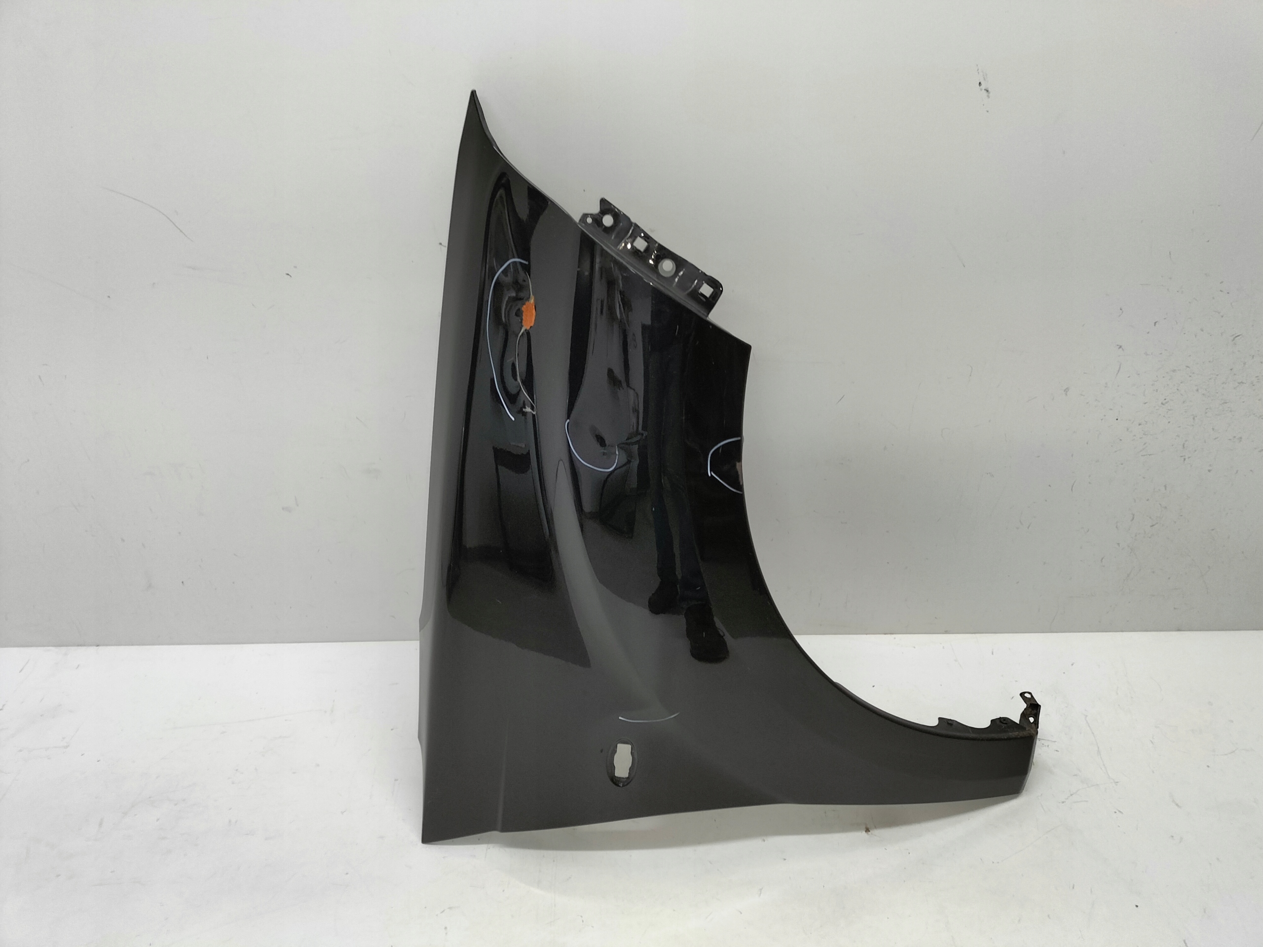 PRAVY PREDNY BLATNIK PEUGEOT 4007 07- CITROEN C-CROSSER 07-