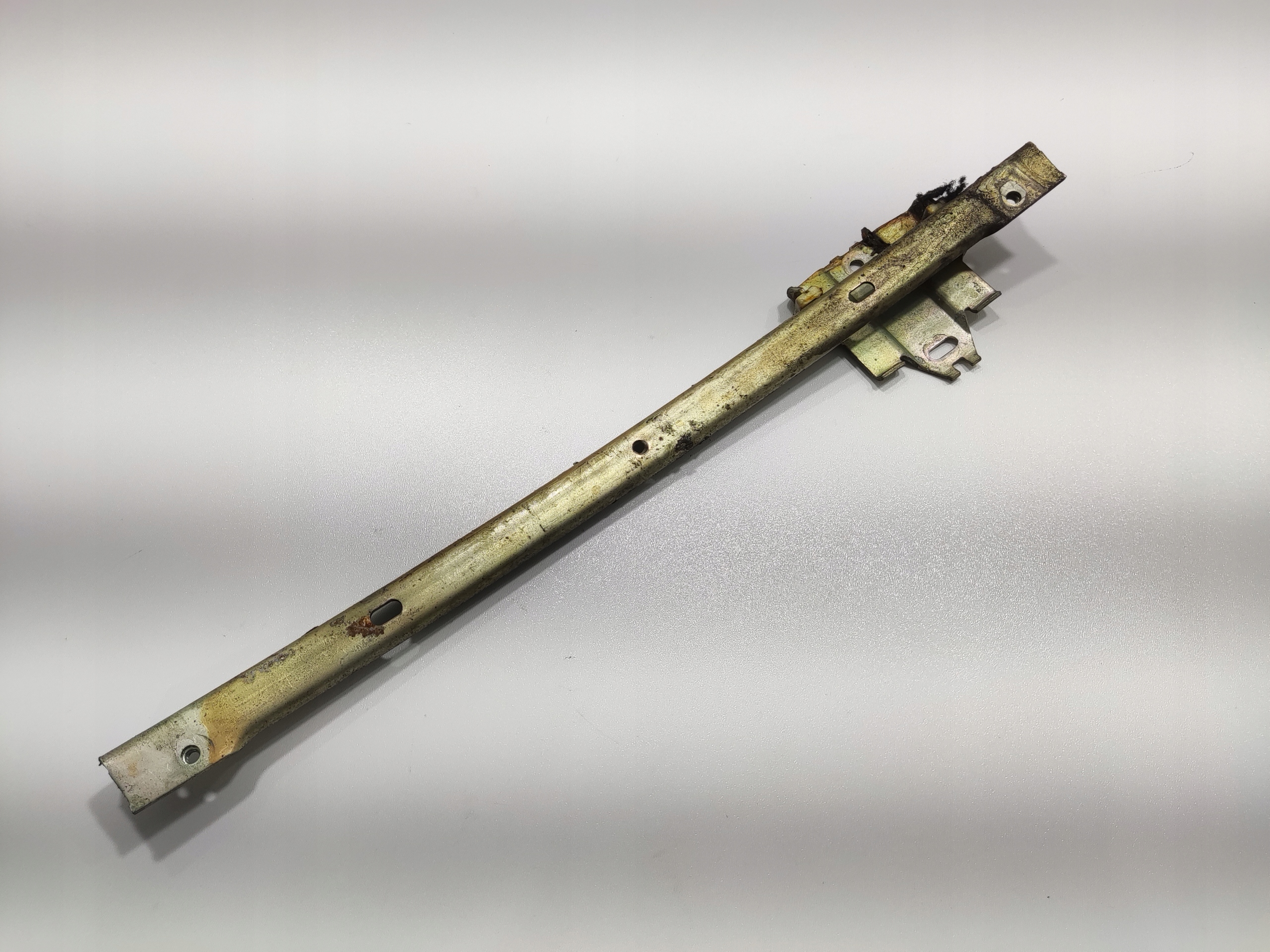 VODIACA LIŠTA DVERE OKIEN LAVA ĽAVÝ ZADNÝ ZADNA CHROM BMW 7 E23 1977-1986