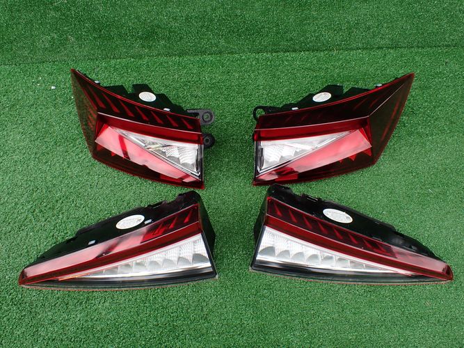 SKODA ENYAQ LED LAVE A PRAVE ZADNÉ SVETLO kpl