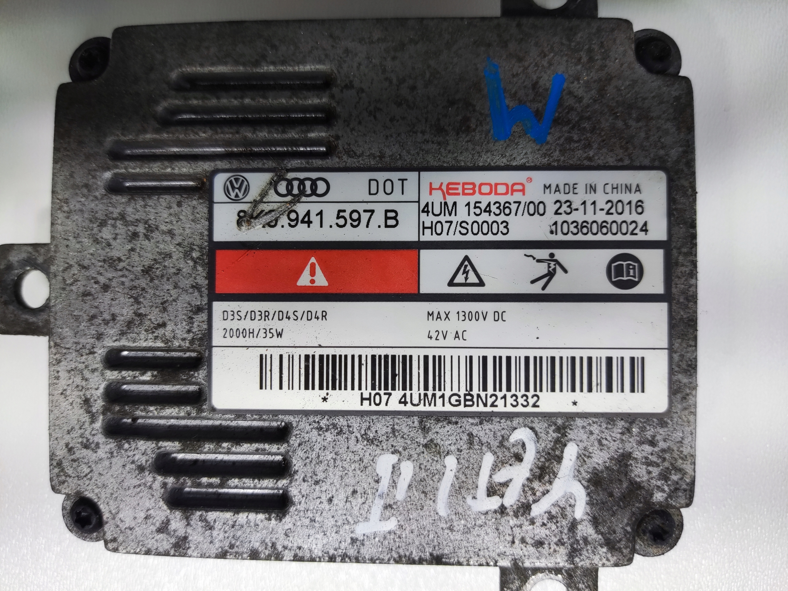 MENIČ NAPÄTIA SVETIEL XENON SKODA YETI 5L 8K0941597B 2012-2017 LIFT