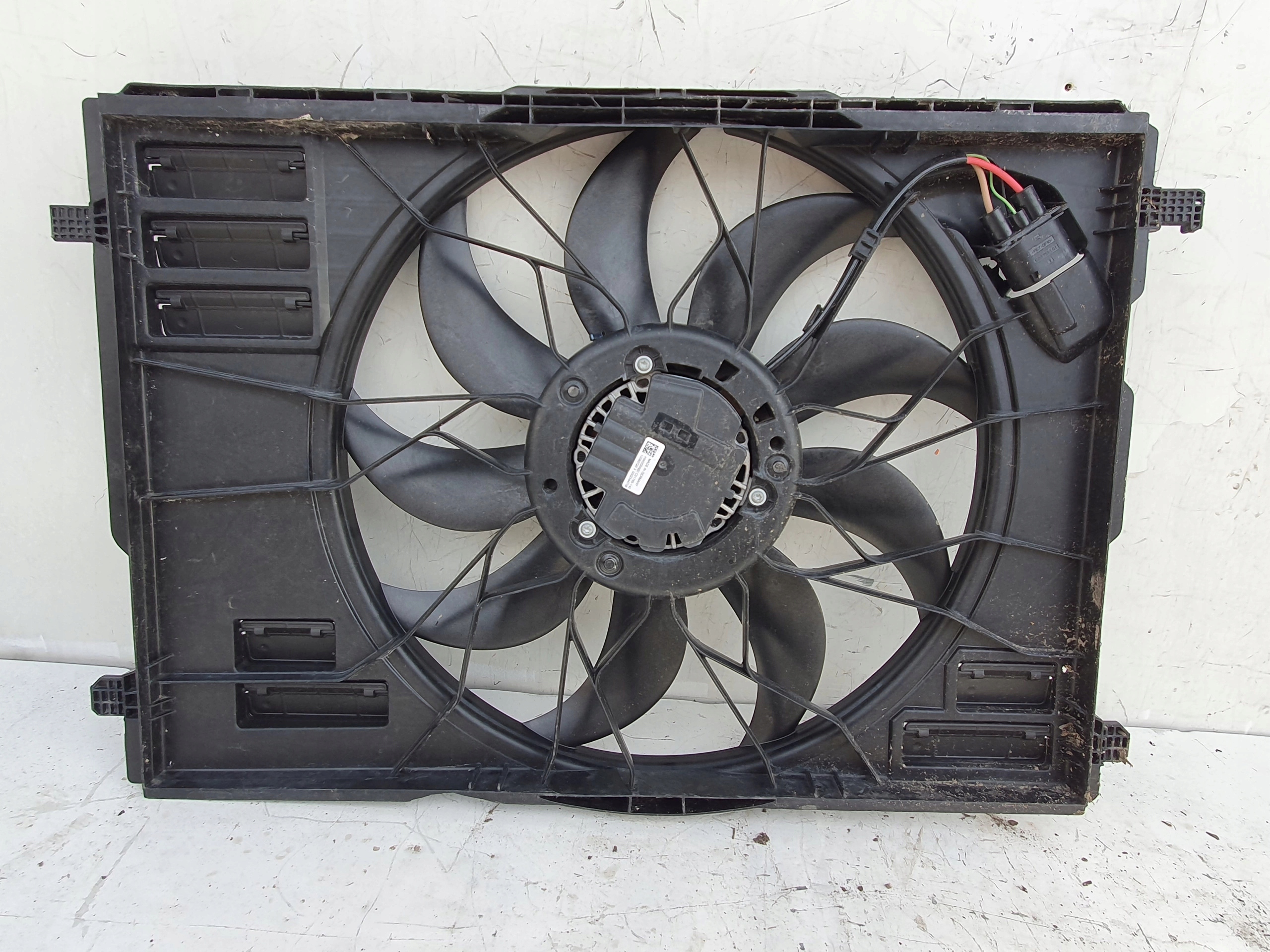 MERCEDES GLA W 247 W247 A2479060200 VENTILATOR