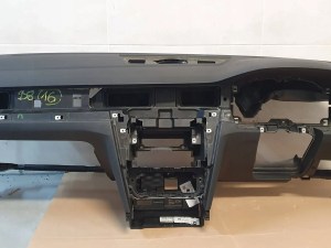 Volkswagen PASSAT B8 3G2858295A PALUBNA DOSKA ANGLICKA VERZIA Volkswagen PASSAT B8 3G2858295A PALUBNA DOSKA ANGLICKA VERZIA