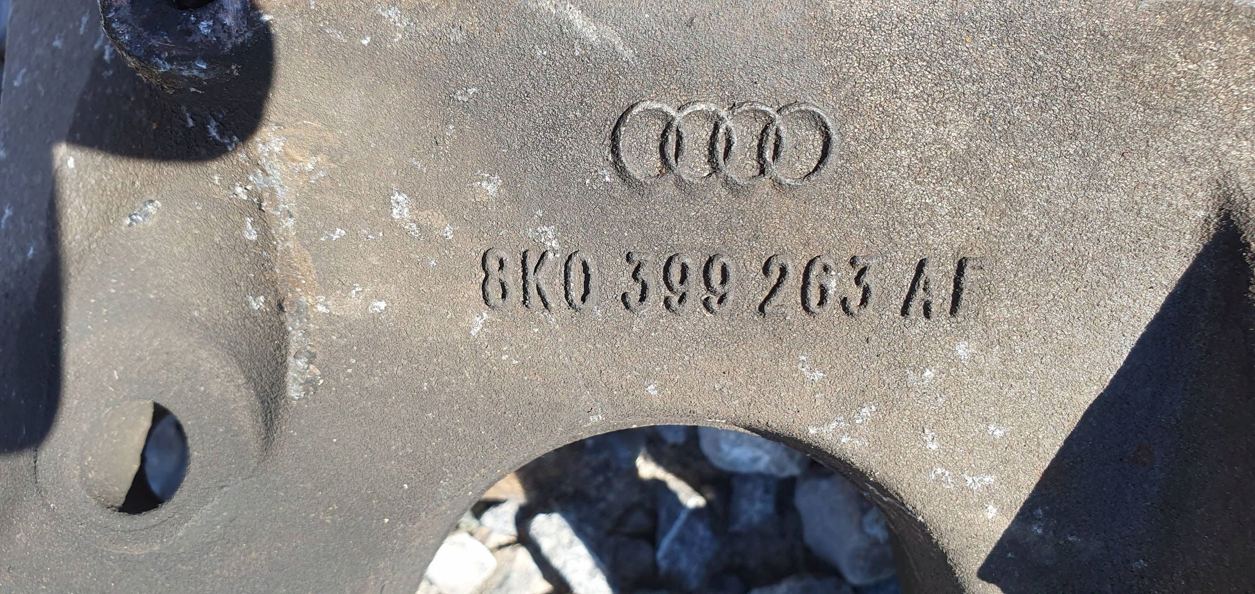 Audi Q5 2.0 TDI 8K0399263AF DRŽIAK PREVODOVKY RÝCHLOSTÍ