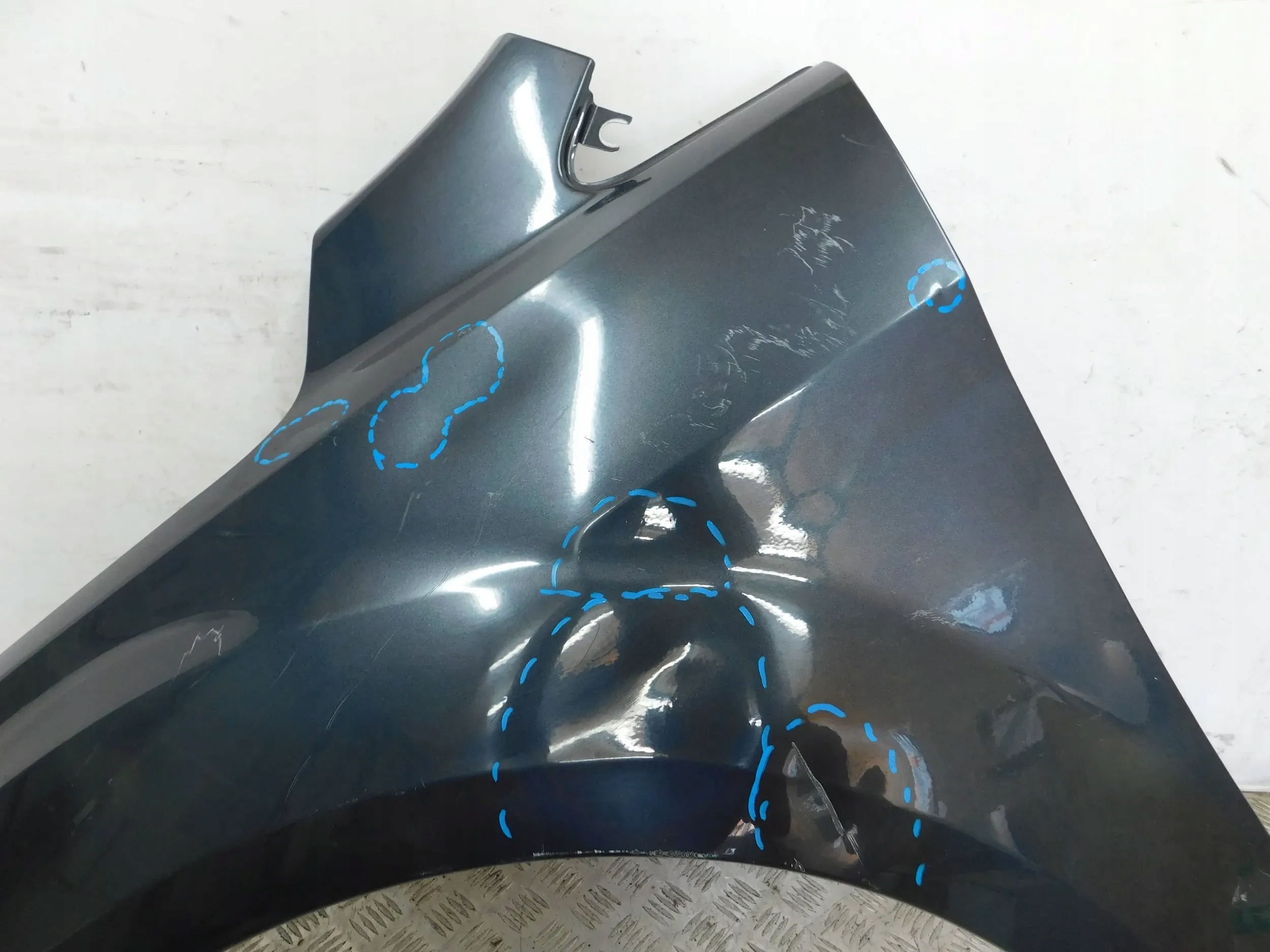 BLATNIK PREDNÝ LAVY FORD FOCUS II 2 LIFT