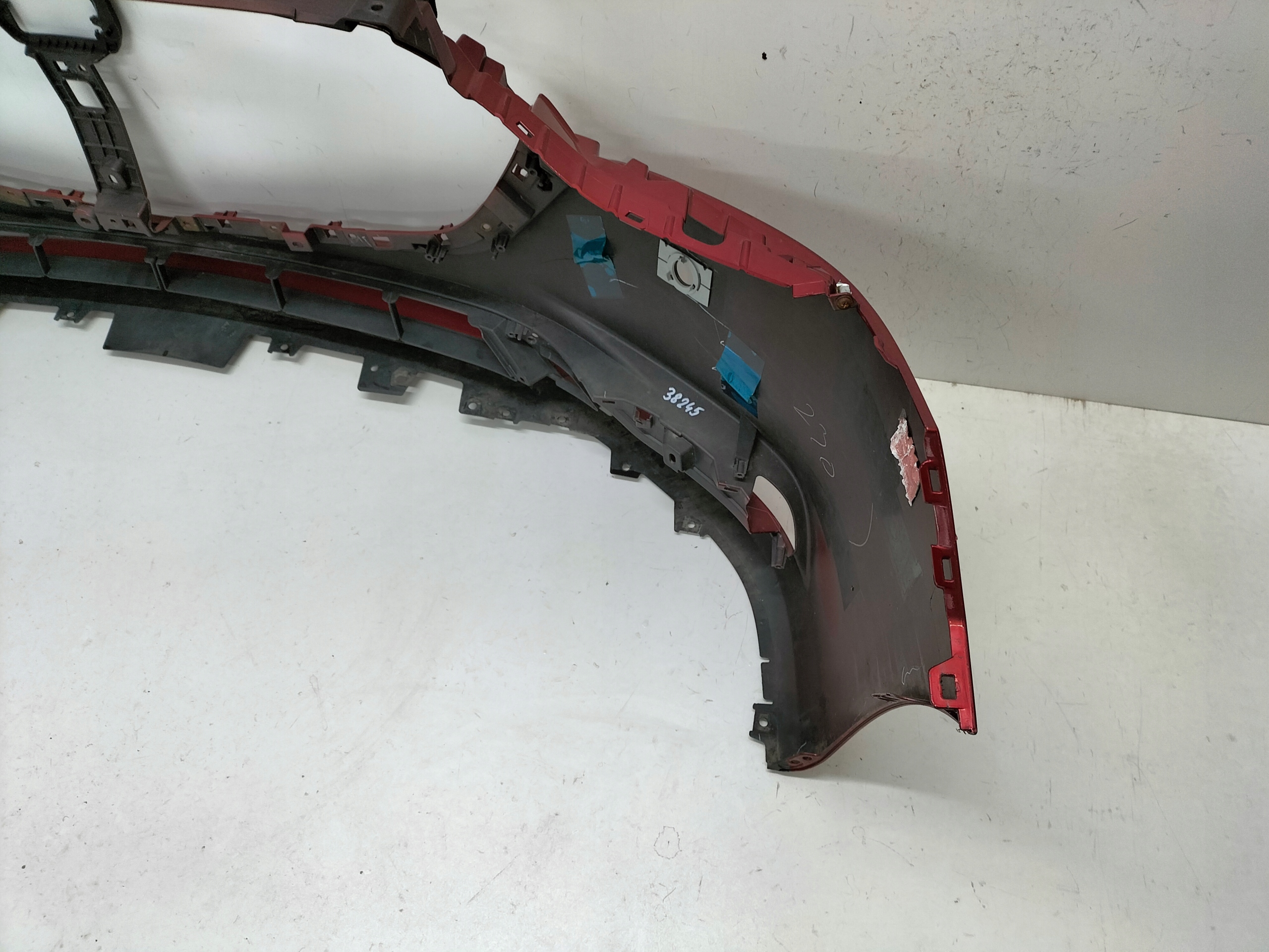 PREDNÝ NÁRAZNÍK MAZDA 3 BP 19- SEDAN