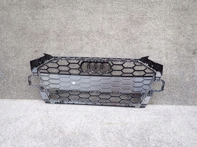 AUDI A4 B9 S-LINE 8W0 LIFT 19- MRIEZKA LISTA