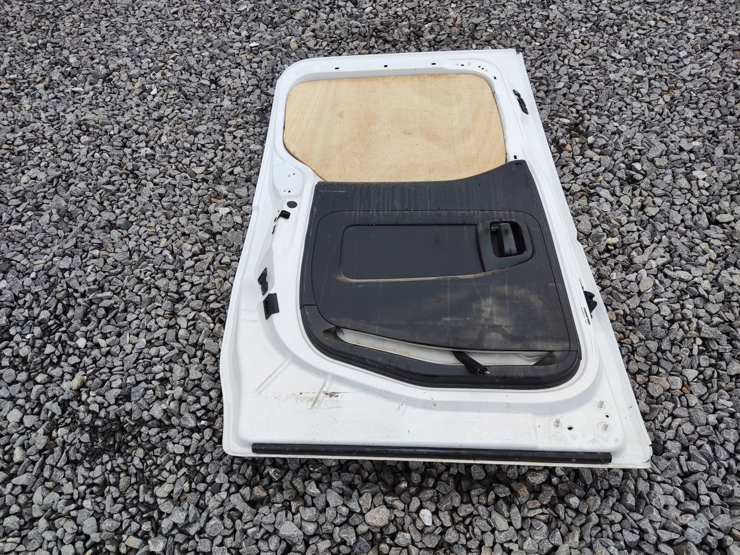 LAVE POSUVNE DVERE CITROEN BERLINGO III PEUGEOT PARTNER III 08-18