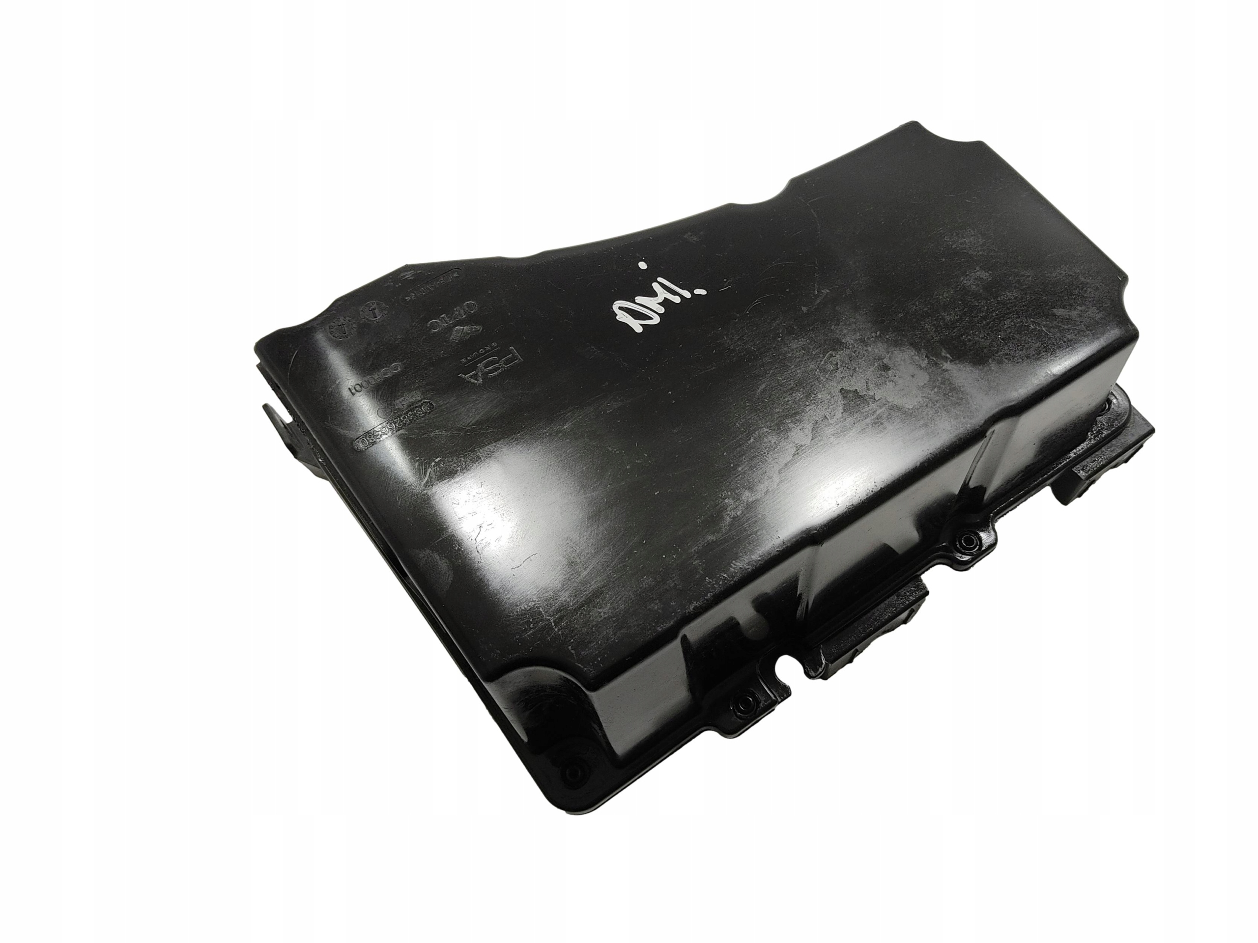 POISTKOVA SKRINKA CITROEN AMI 9838266380 2020-2024