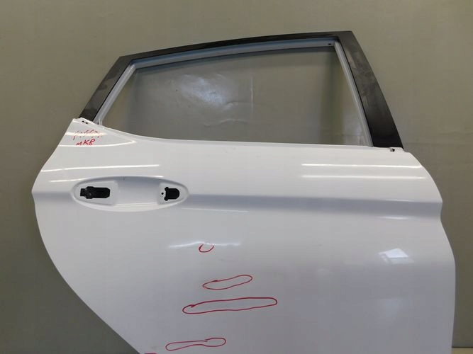 FORD FIESTA MK8 VIII 17- PRAVE ZADNE DVERE