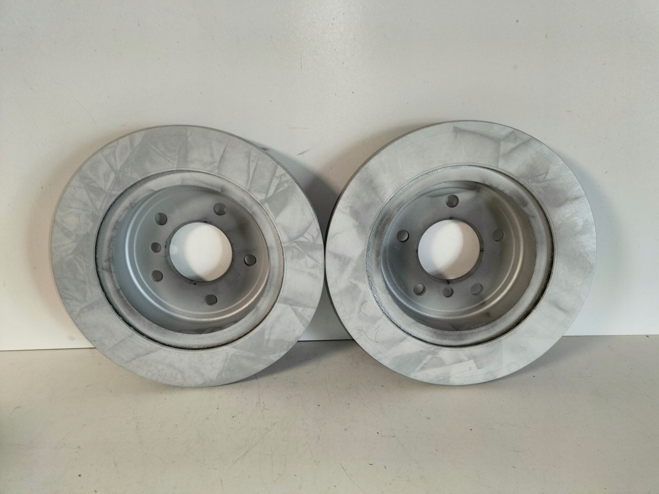 BRZDOVE KOTUCE ZAD KOMPLET BMW Z4 E89 09-