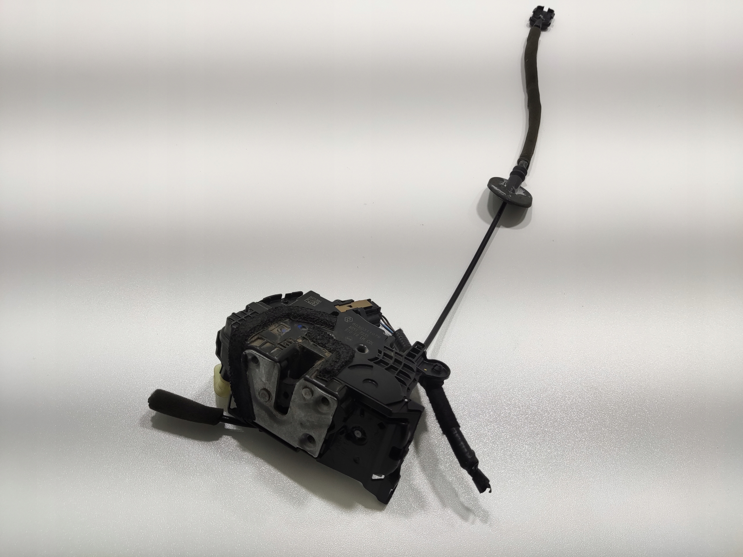 ZAMOK LAVYCH PREDNYCH DVERI RENAULT ZOE I 2013-2019 805031107R