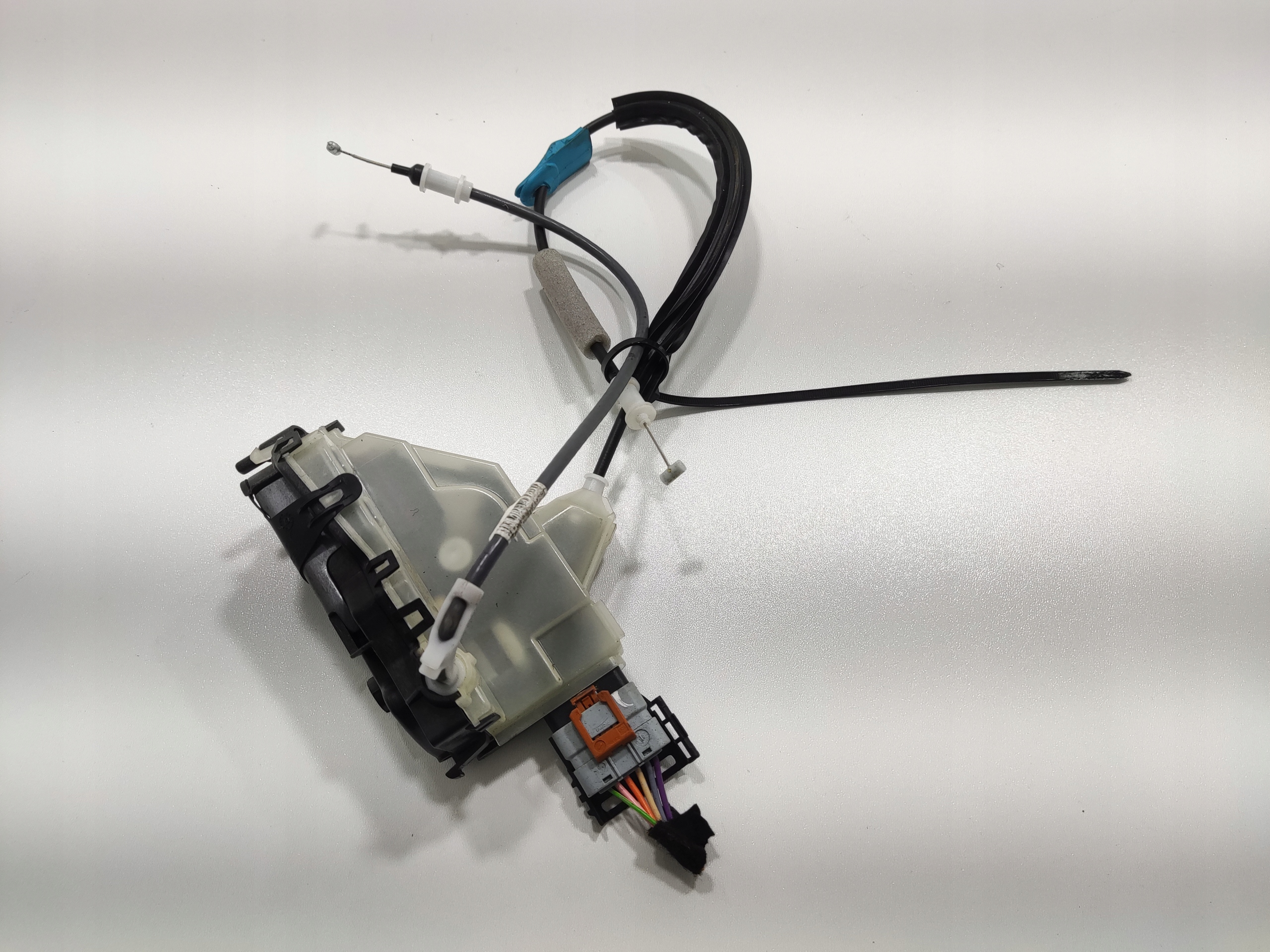 ZAMOK PRAVYCH PREDNYCH DVERI PARTNER BERLINGO IV PSA163433 163433 19-24