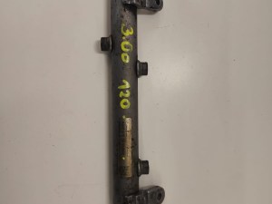 MERCEDES-Benz 3.0 diesel A6420700695 VSTREKOVACIA RAMPA MERCEDES-Benz 3.0 diesel A6420700695 VSTREKOVACIA RAMPA